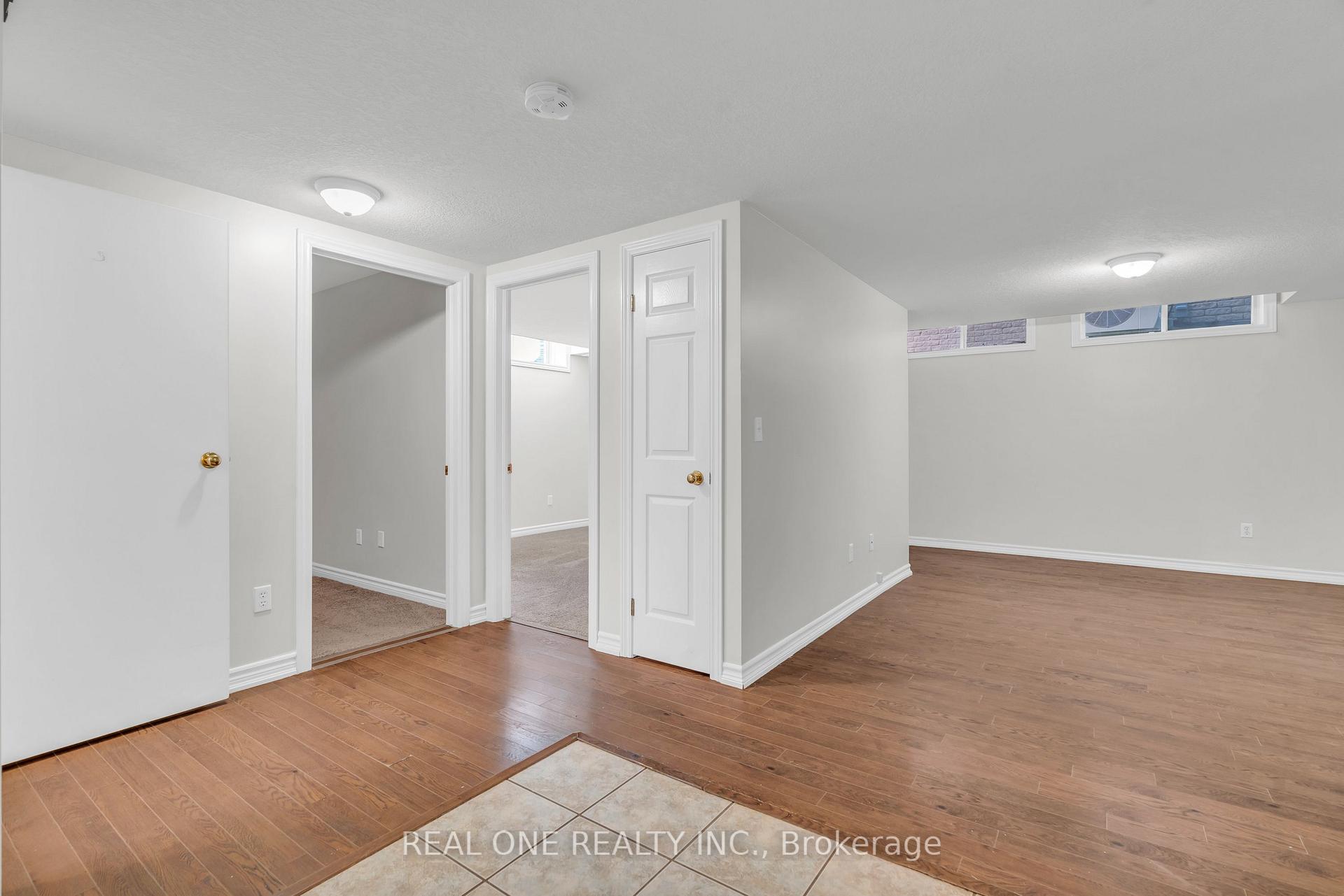 Photo 7 of Unit B, 134 Dawn Avenue, Guelph, Clairfields/Hanlon Business Park — HOMEH