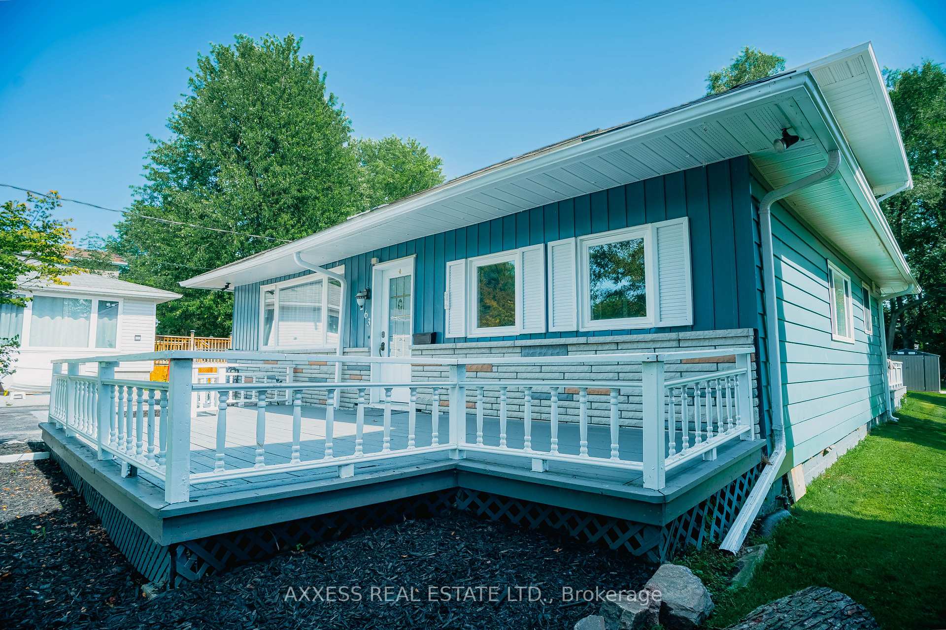 Photo 2 of 263 Elm Avenue, Georgina, Keswick South — HOMEH