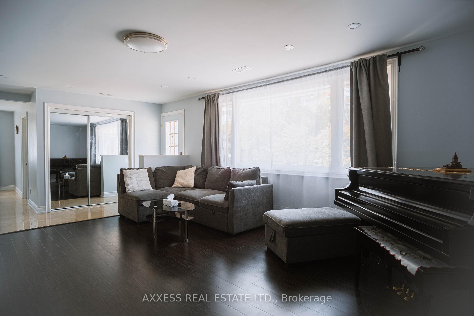 Photo 4 of 263 Elm Avenue, Georgina, Keswick South — HOMEH