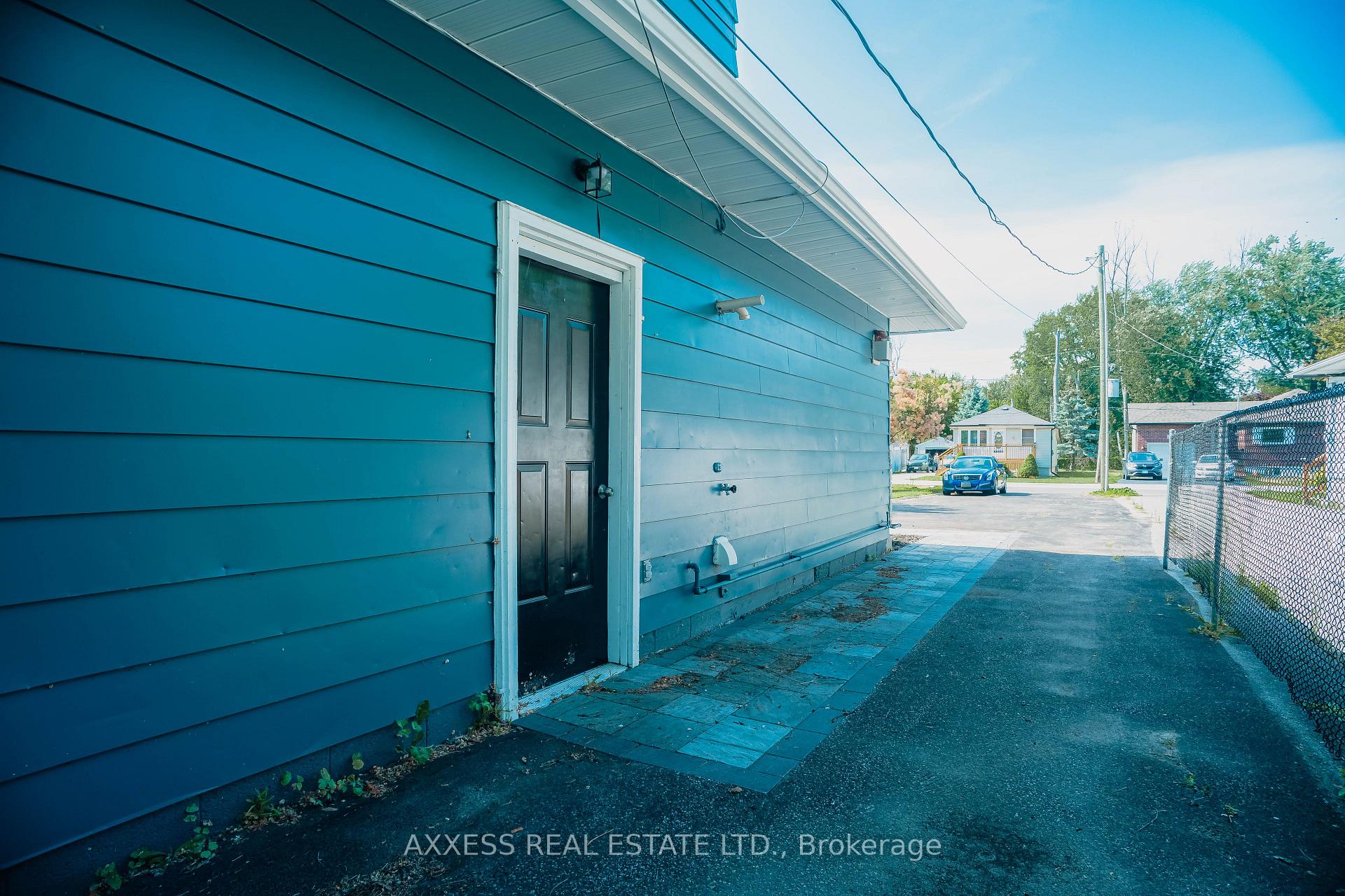 Photo 24 of 263 Elm Avenue, Georgina, Keswick South — HOMEH