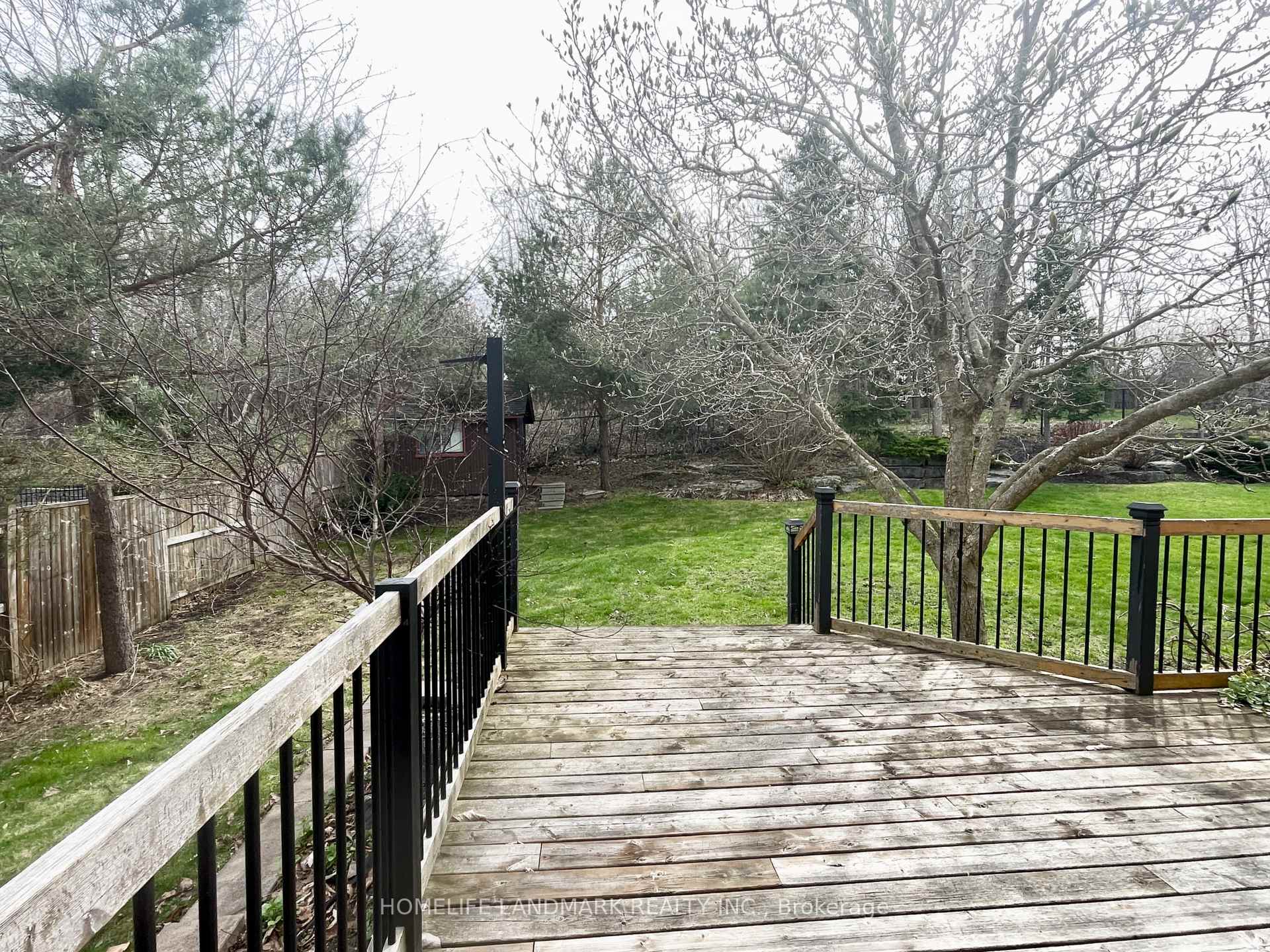 Photo 8 of 7 Crimson Ridge Road, Barrie, Bayshore — HOMEH