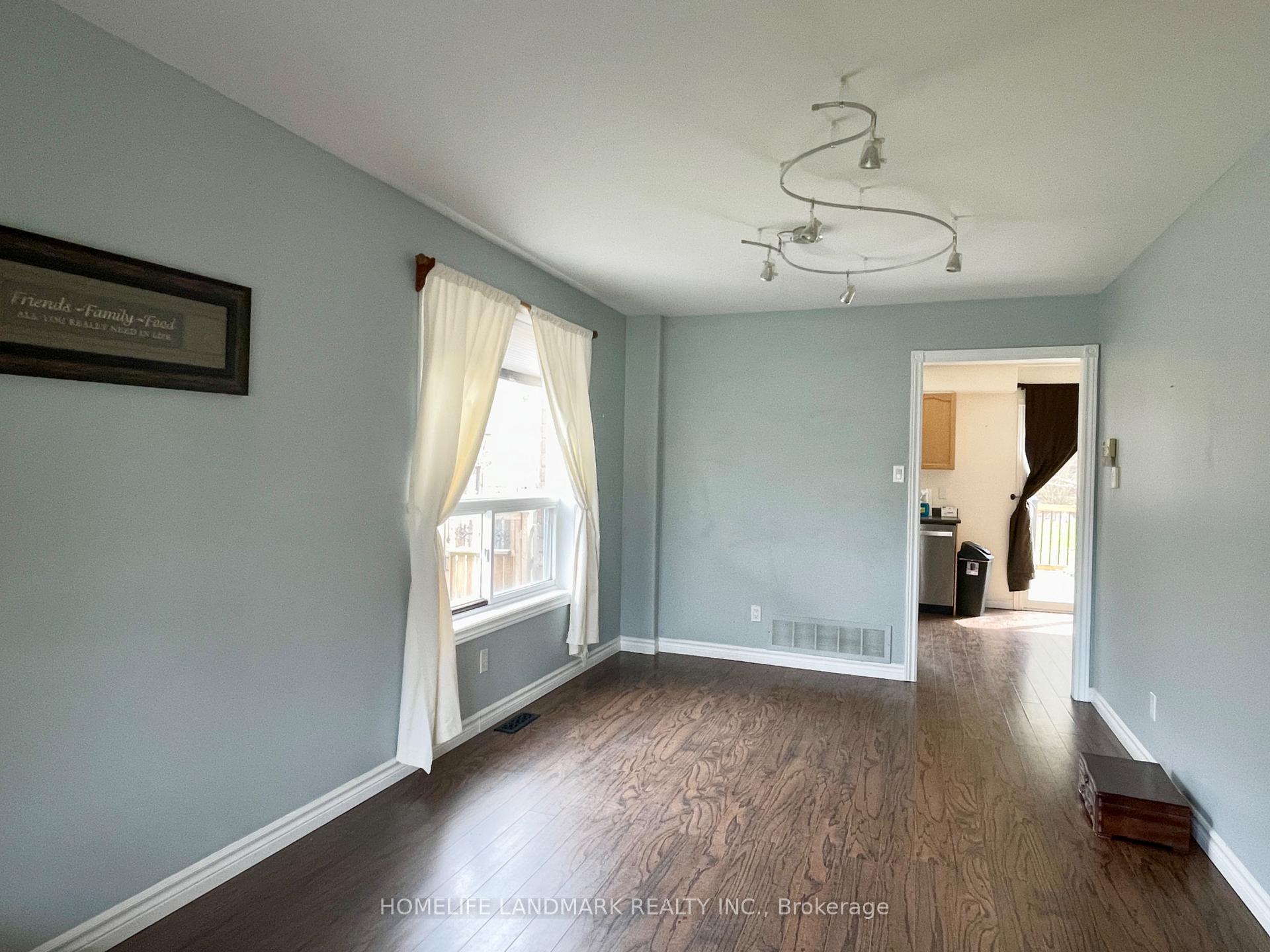 Photo 13 of 7 Crimson Ridge Road, Barrie, Bayshore — HOMEH