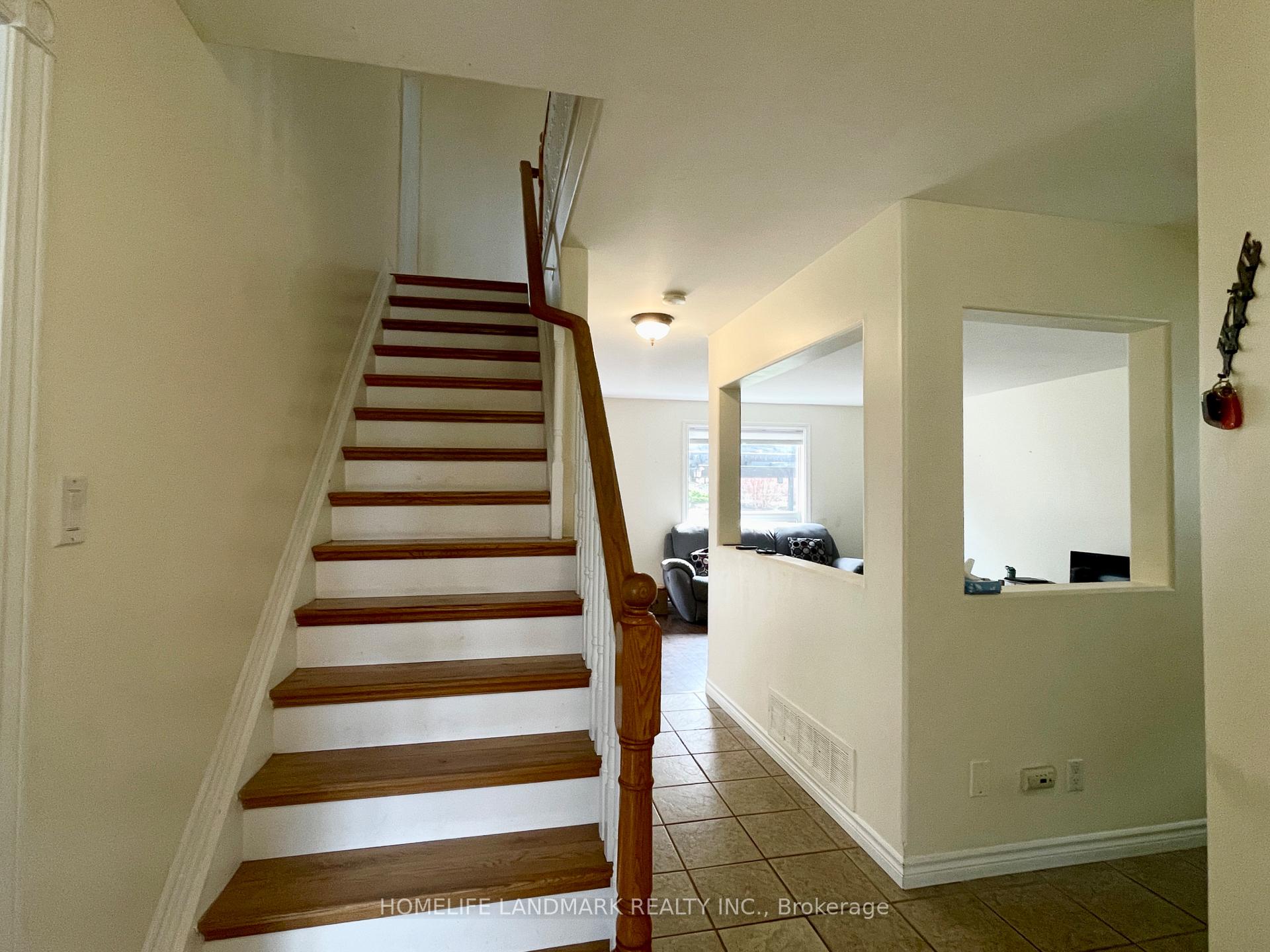 Photo 25 of 7 Crimson Ridge Road, Barrie, Bayshore — HOMEH