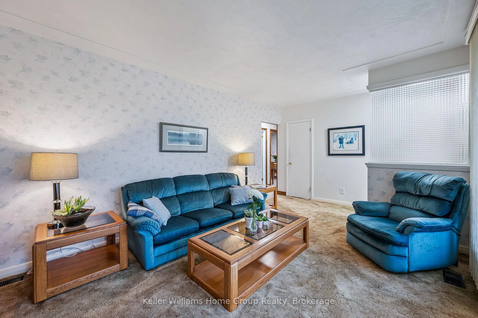 Photo 6 of 54 Ottawa Crescent, Guelph, St. George's — HOMEH