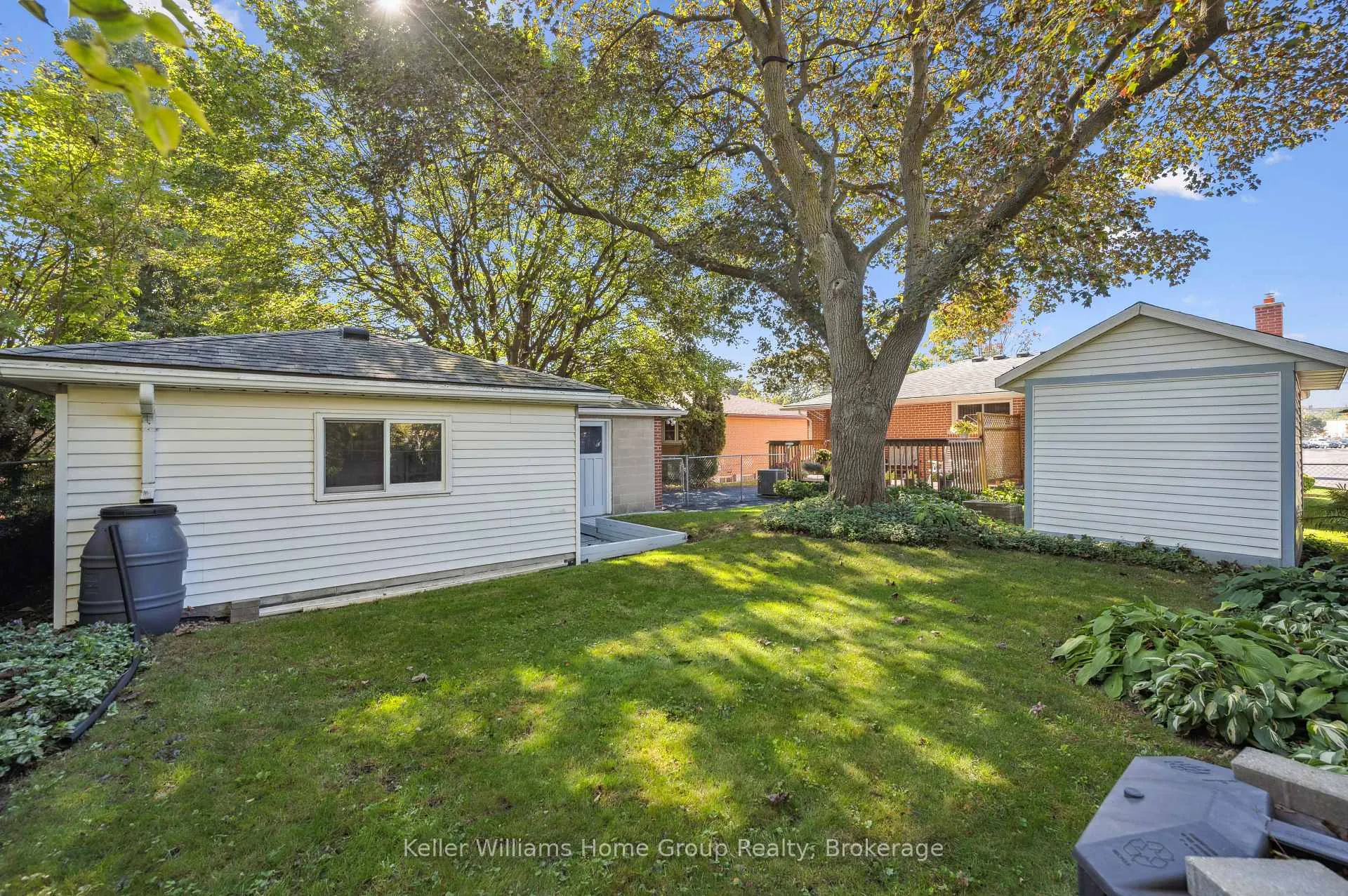 Photo 29 of 54 Ottawa Crescent, Guelph, St. George's — HOMEH