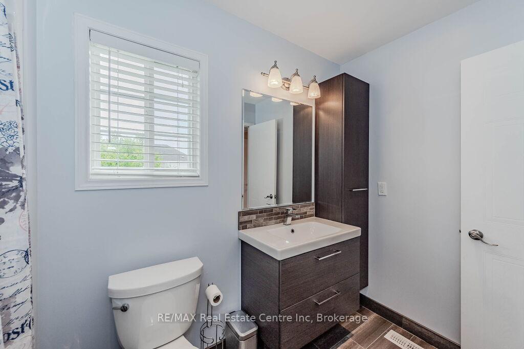 Photo 14 of 23 Sinclair Street, Guelph, Pineridge/Westminster Woods — HOMEH