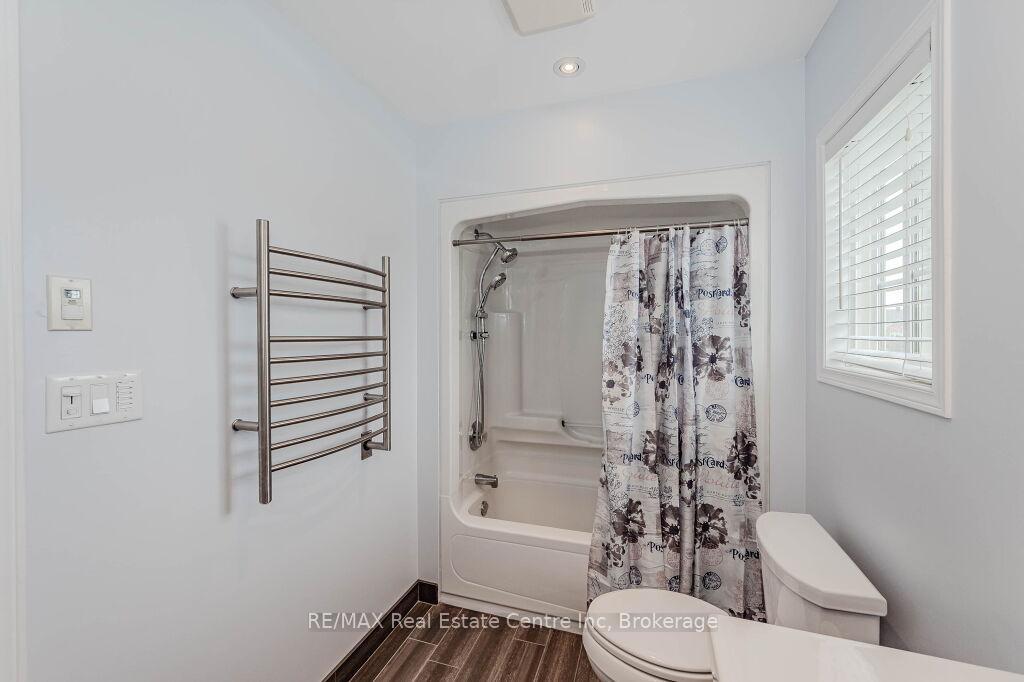 Photo 15 of 23 Sinclair Street, Guelph, Pineridge/Westminster Woods — HOMEH