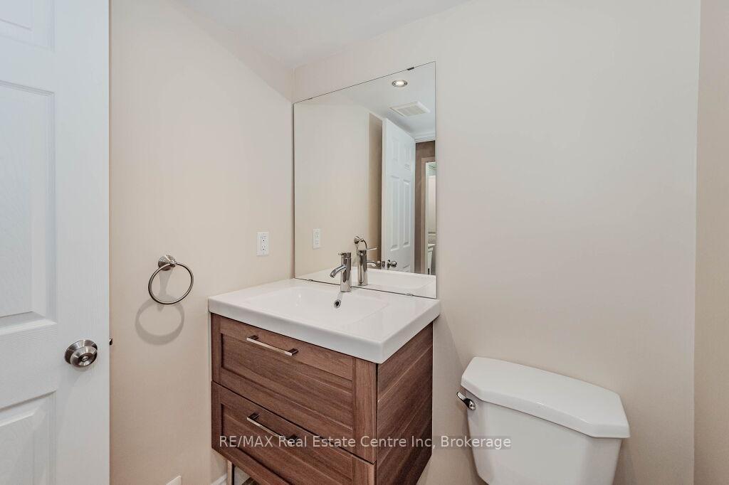 Photo 17 of 23 Sinclair Street, Guelph, Pineridge/Westminster Woods — HOMEH