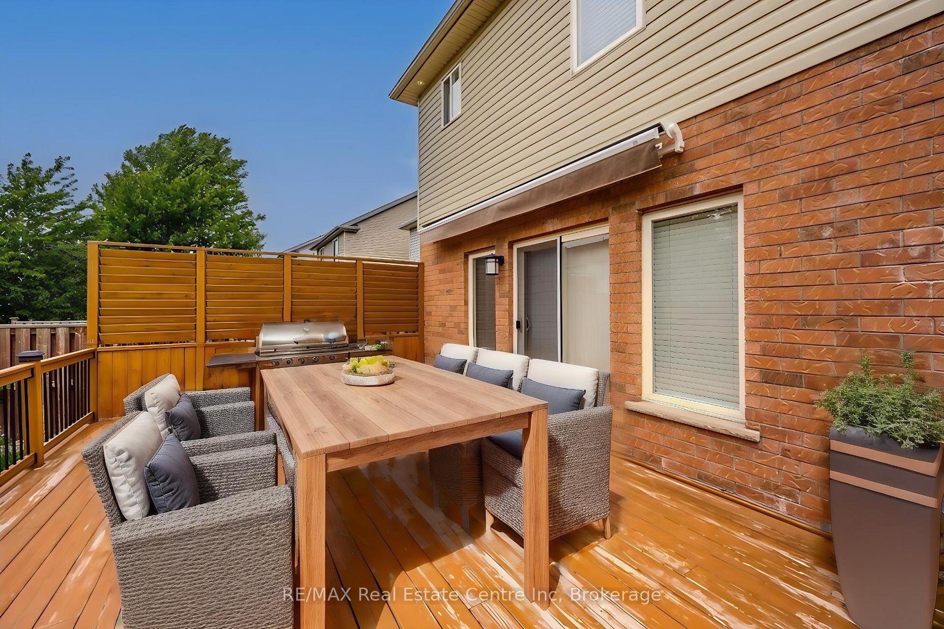 Photo 20 of 23 Sinclair Street, Guelph, Pineridge/Westminster Woods — HOMEH