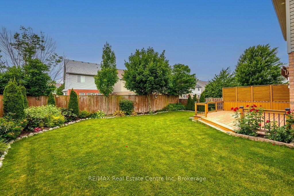 Photo 22 of 23 Sinclair Street, Guelph, Pineridge/Westminster Woods — HOMEH