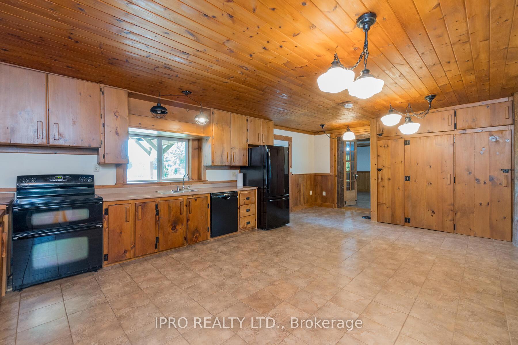 Photo 8 of 5390 8th Line, Erin, Rural Erin — HOMEH