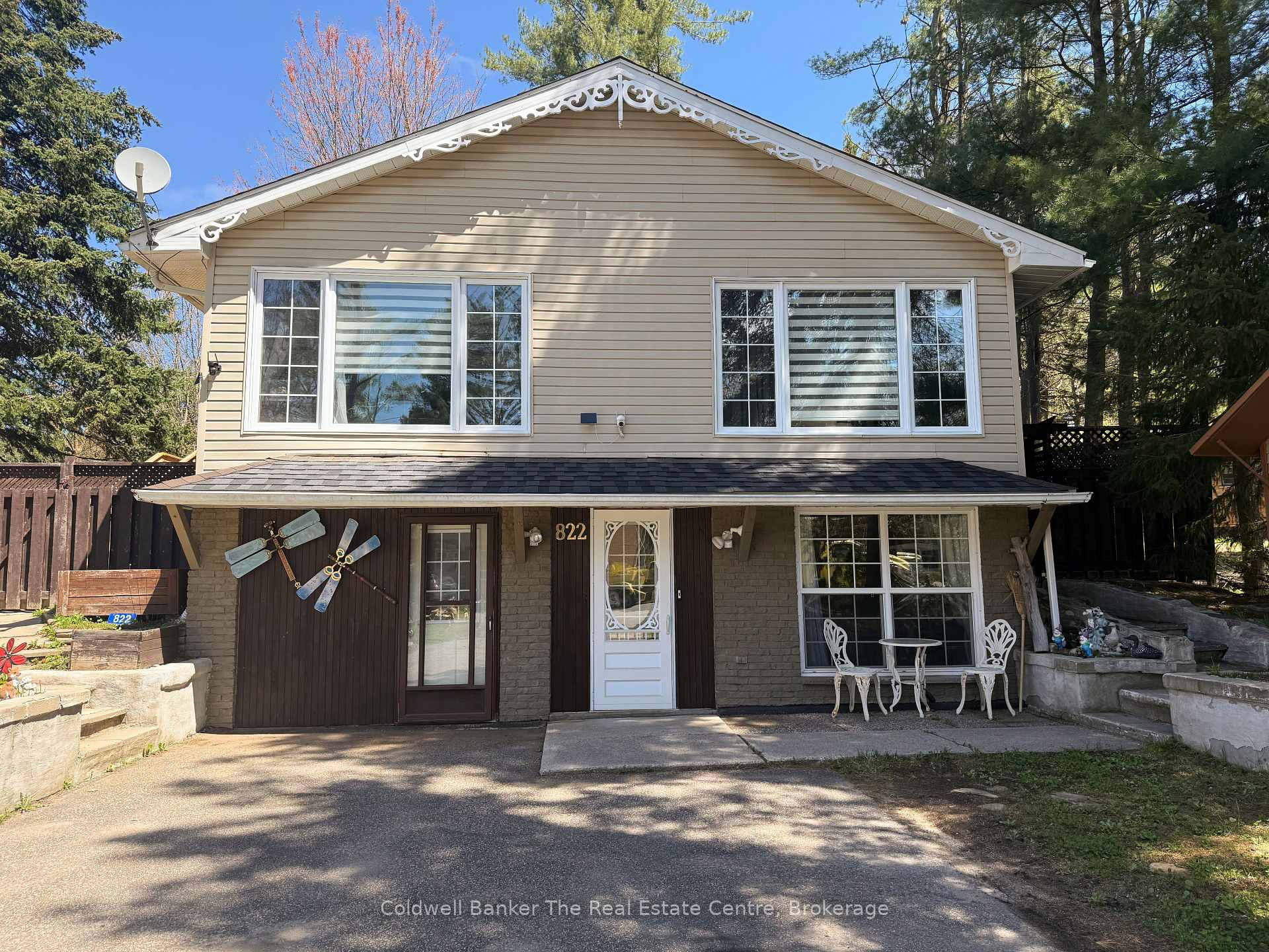 Photo 2 of 822 Pinedale Road, Gravenhurst, Muskoka (S) — HOMEH
