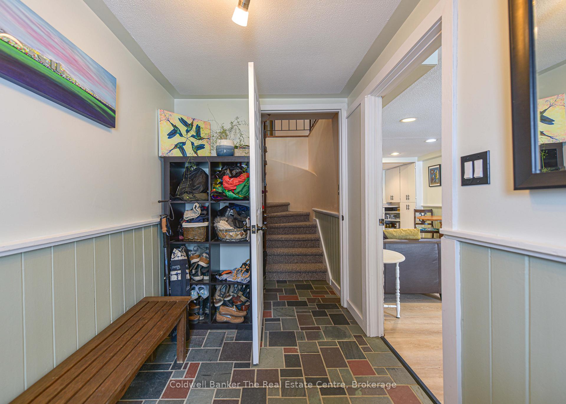 Photo 3 of 822 Pinedale Road, Gravenhurst, Muskoka (S) — HOMEH