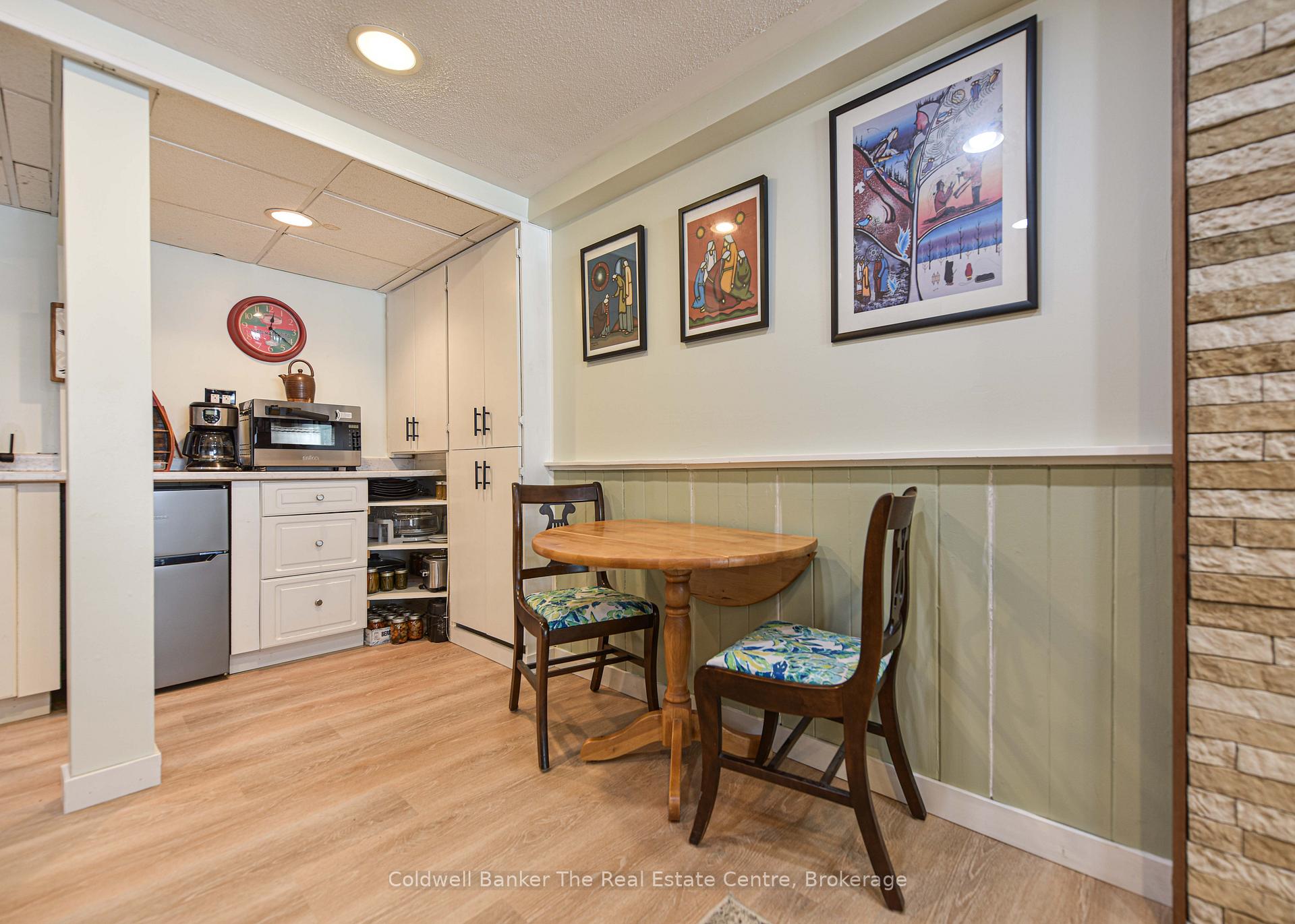 Photo 8 of 822 Pinedale Road, Gravenhurst, Muskoka (S) — HOMEH