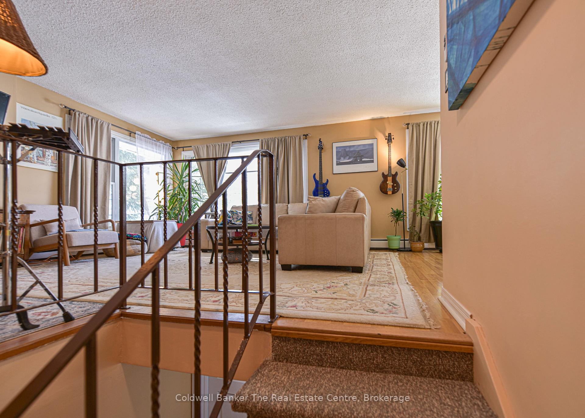 Photo 16 of 822 Pinedale Road, Gravenhurst, Muskoka (S) — HOMEH