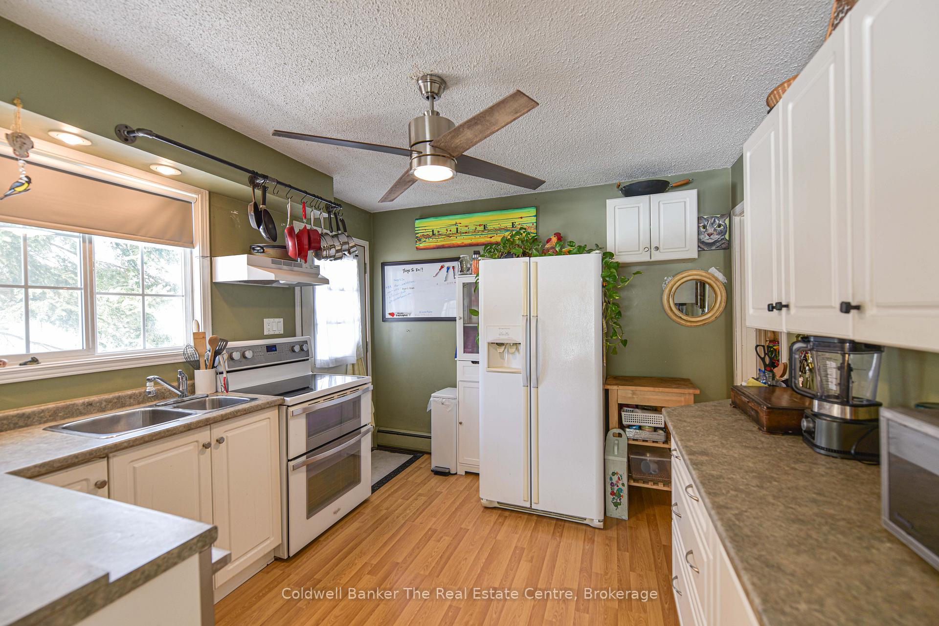 Photo 23 of 822 Pinedale Road, Gravenhurst, Muskoka (S) — HOMEH