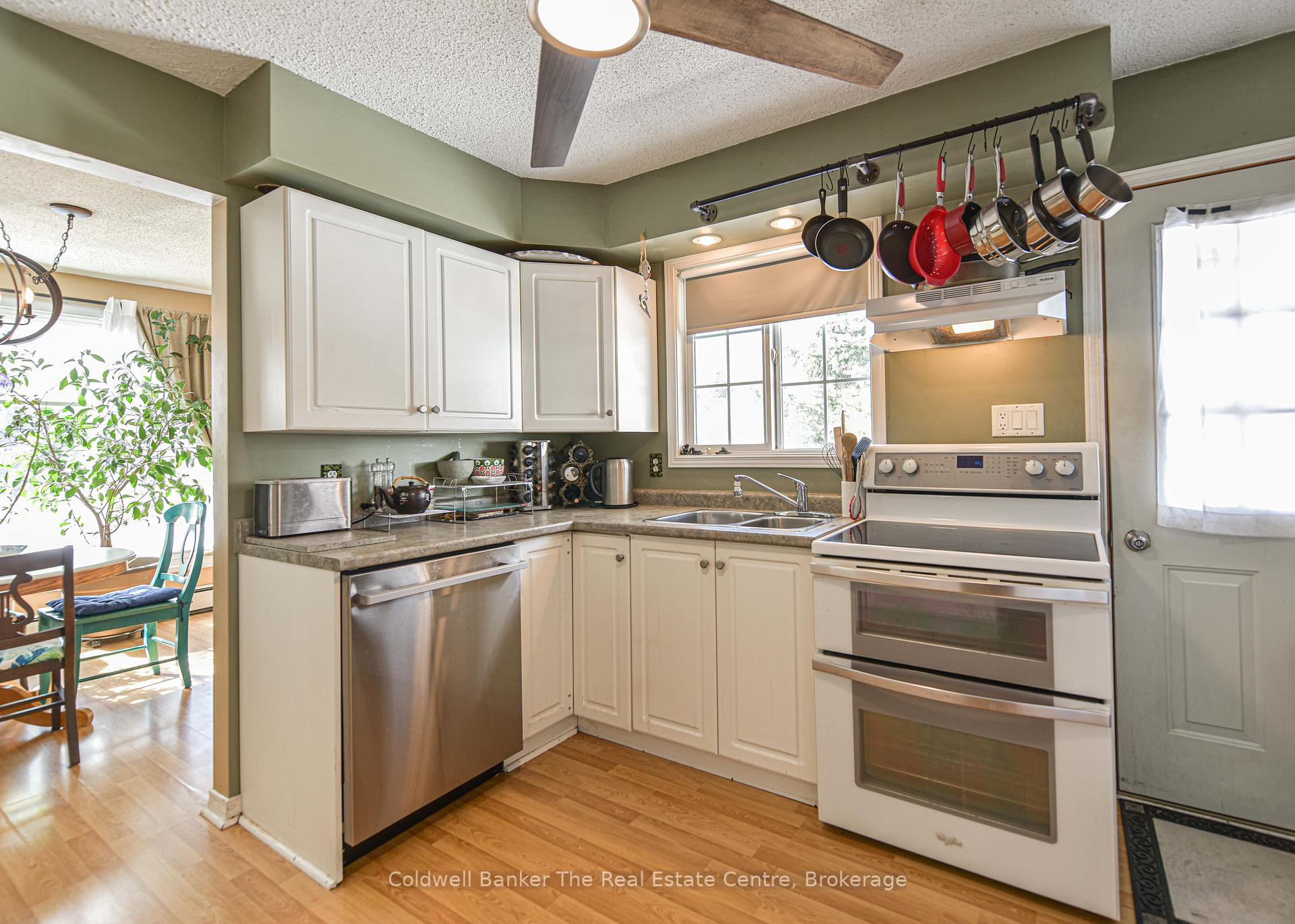 Photo 24 of 822 Pinedale Road, Gravenhurst, Muskoka (S) — HOMEH