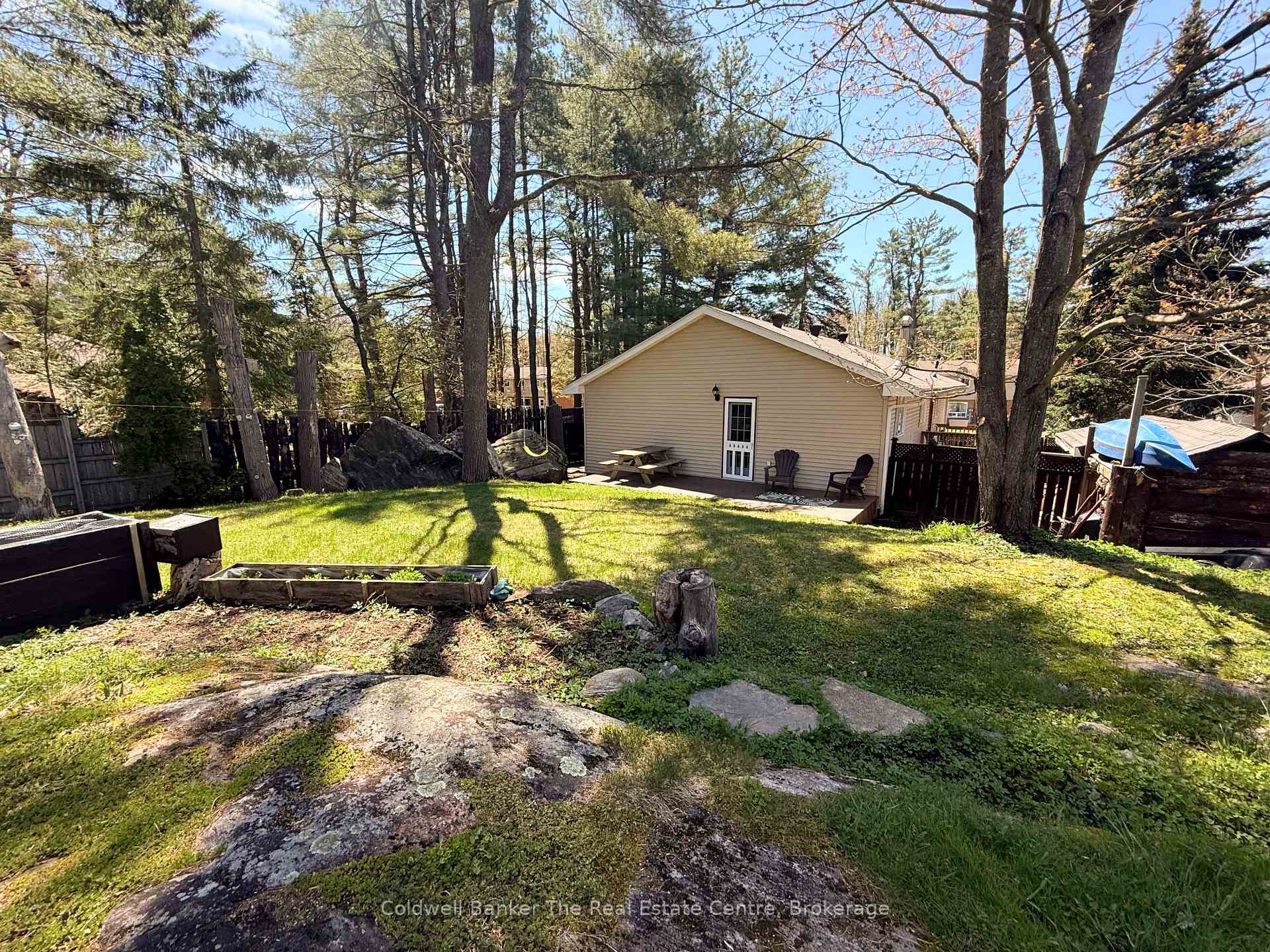 Photo 45 of 822 Pinedale Road, Gravenhurst, Muskoka (S) — HOMEH