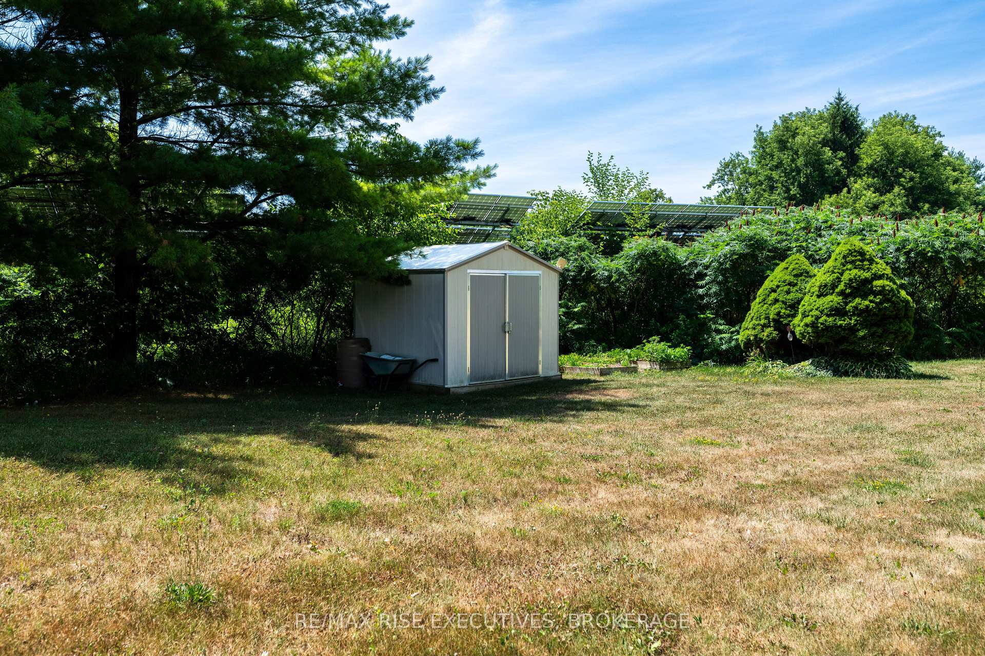 Photo 5 of 3419 Round Lake Road, Frontenac, Frontenac South — HOMEH