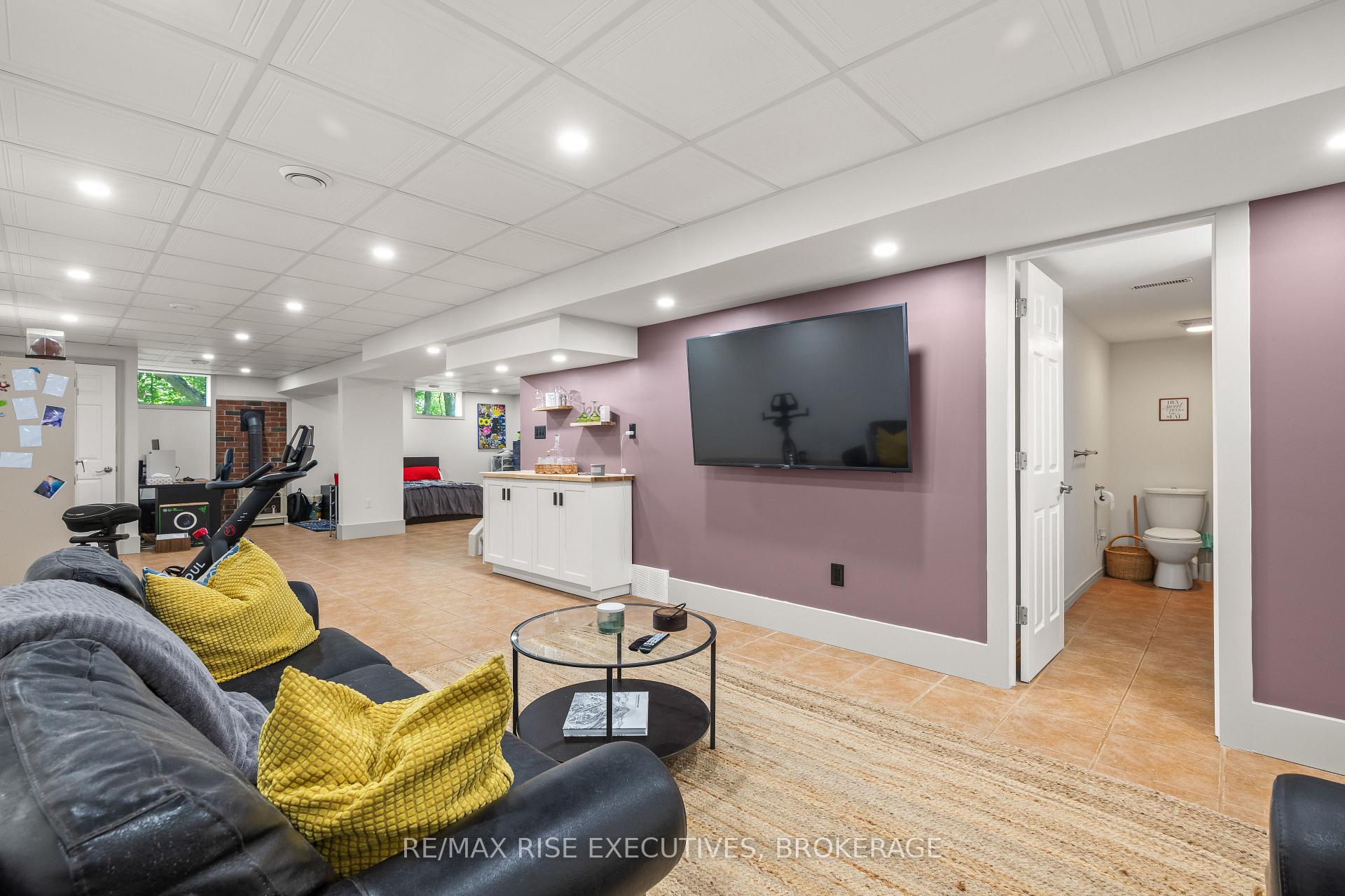 Photo 36 of 3419 Round Lake Road, Frontenac, Frontenac South — HOMEH