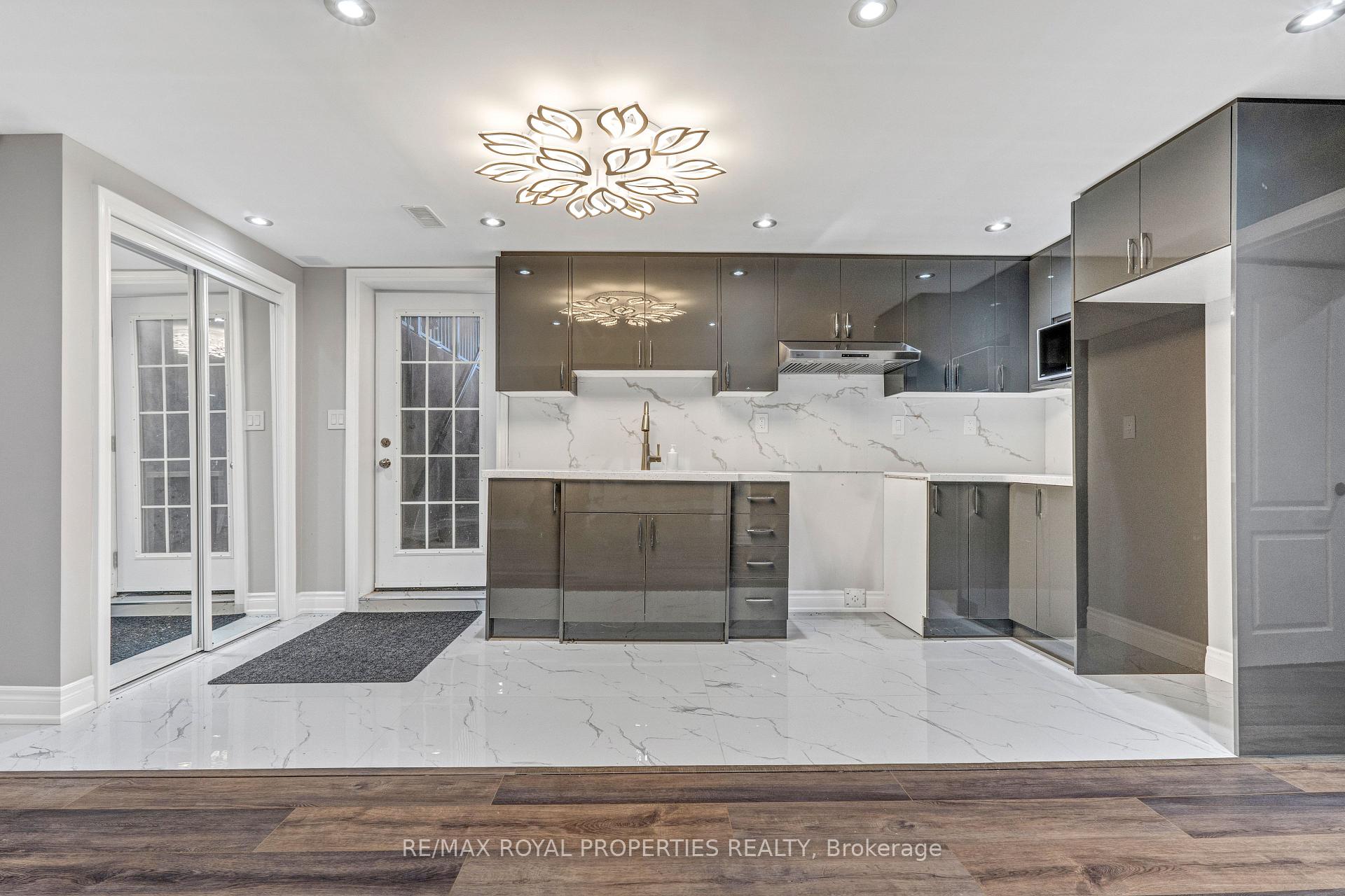 Photo 1 of 1092 Greenhill Avenue, Oshawa, Taunton — HOMEH