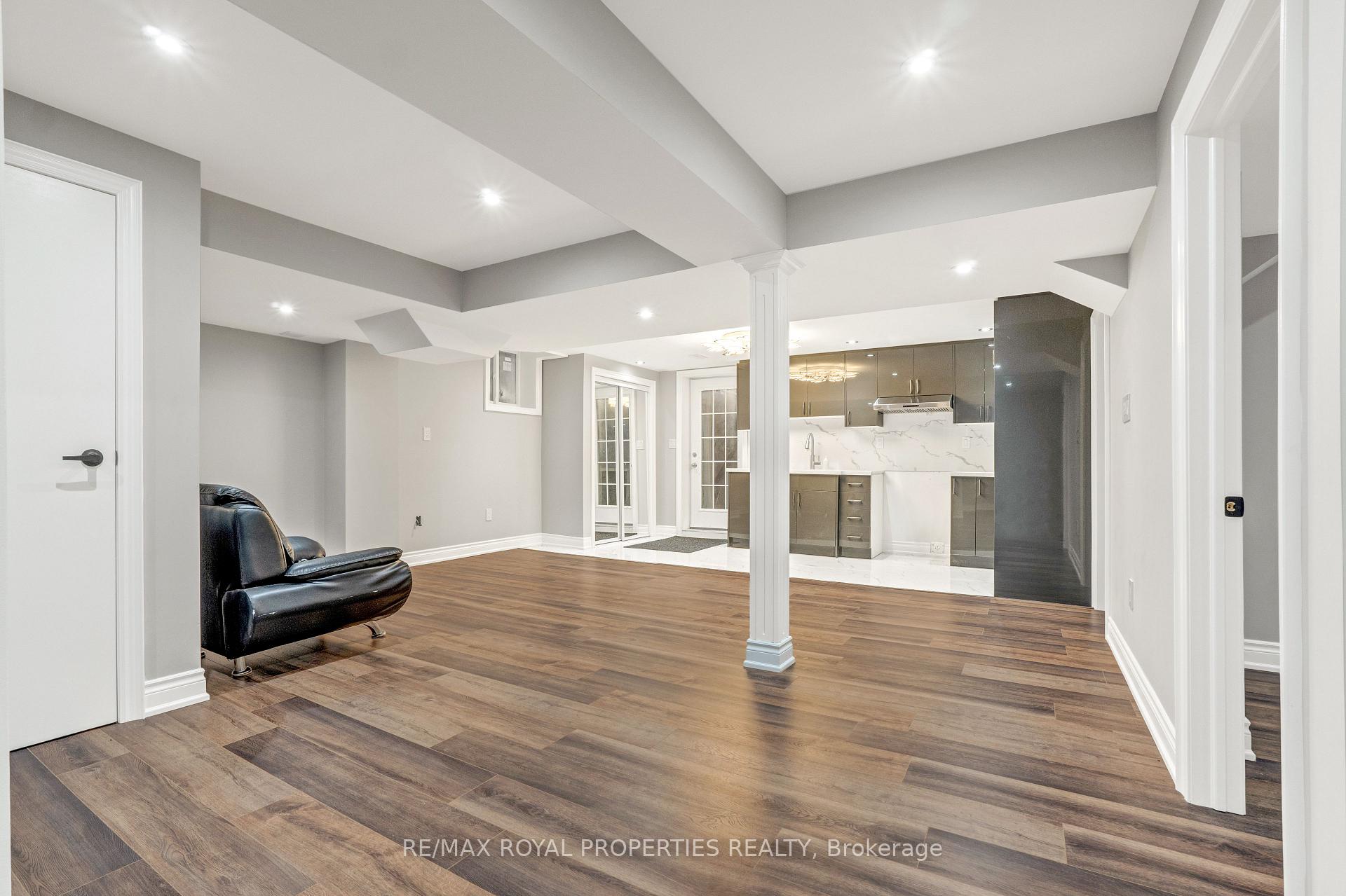 Photo 14 of 1092 Greenhill Avenue, Oshawa, Taunton — HOMEH