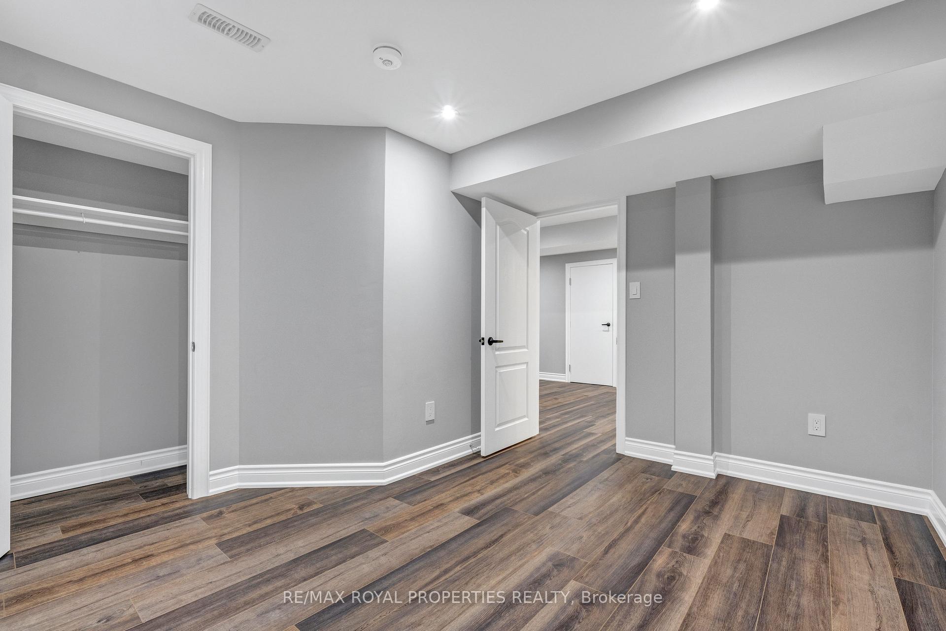 Photo 13 of 1092 Greenhill Avenue, Oshawa, Taunton — HOMEH