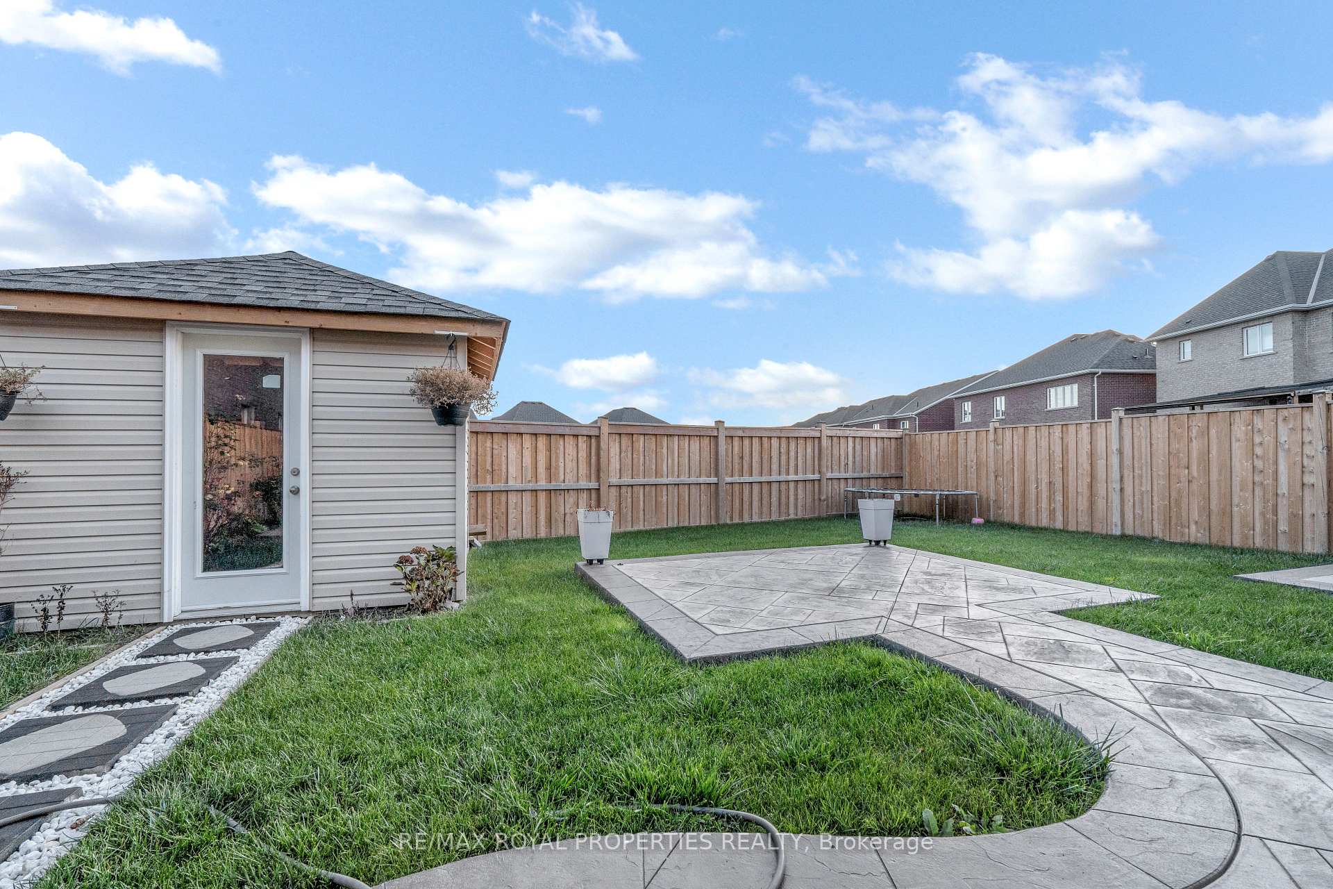 Photo 21 of 1092 Greenhill Avenue, Oshawa, Taunton — HOMEH