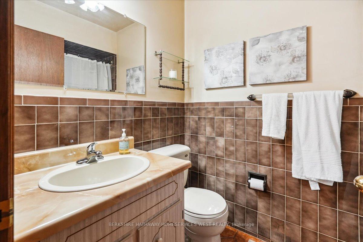 Photo 11 of 370 Herkimer Street, Hamilton, Kirkendall — HOMEH