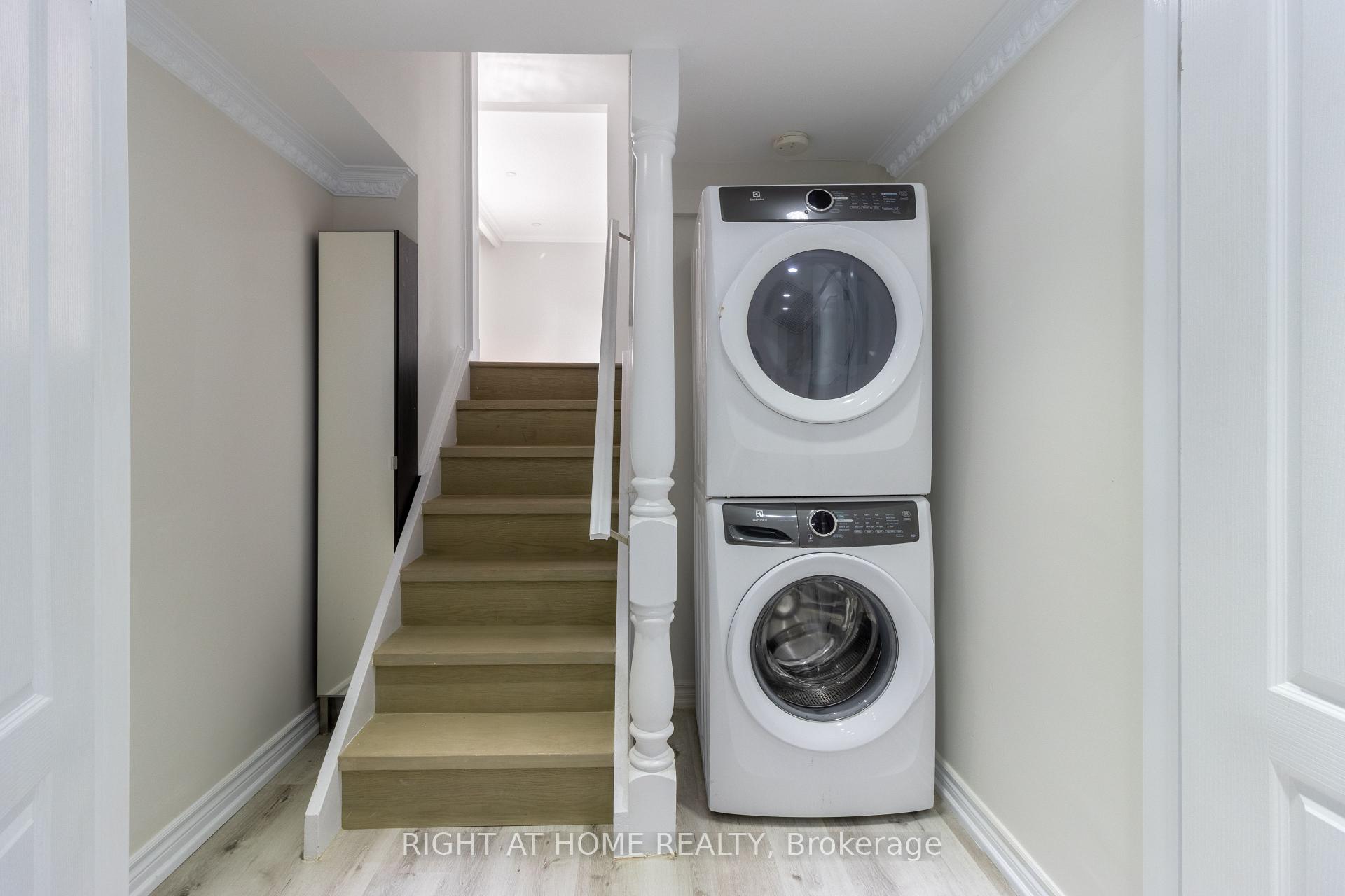 Photo 9 of 845 Sanok Drive, Pickering, West Shore — HOMEH