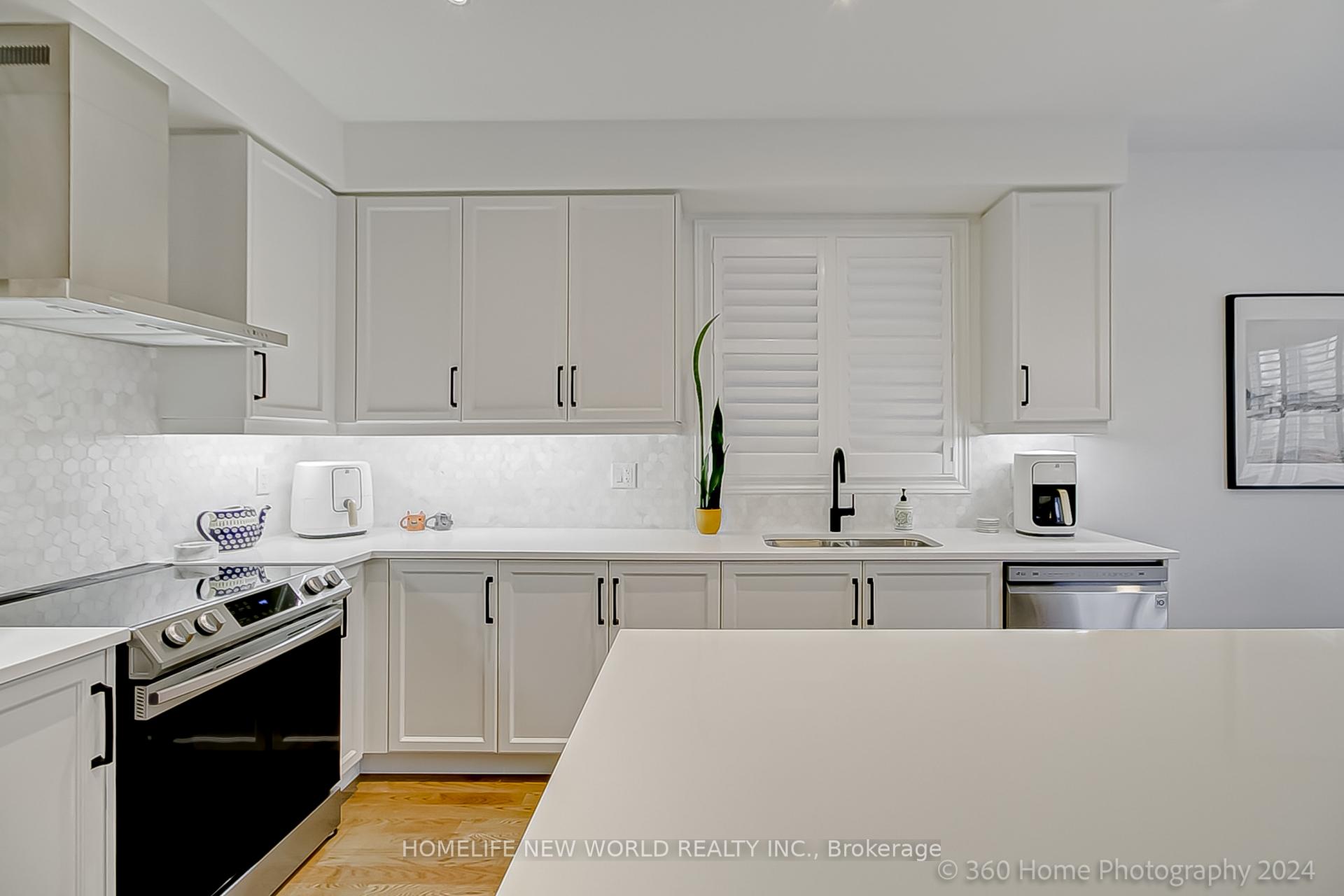 Photo 10 of 72 Souter Drive, Whitby, Rural Whitby — HOMEH