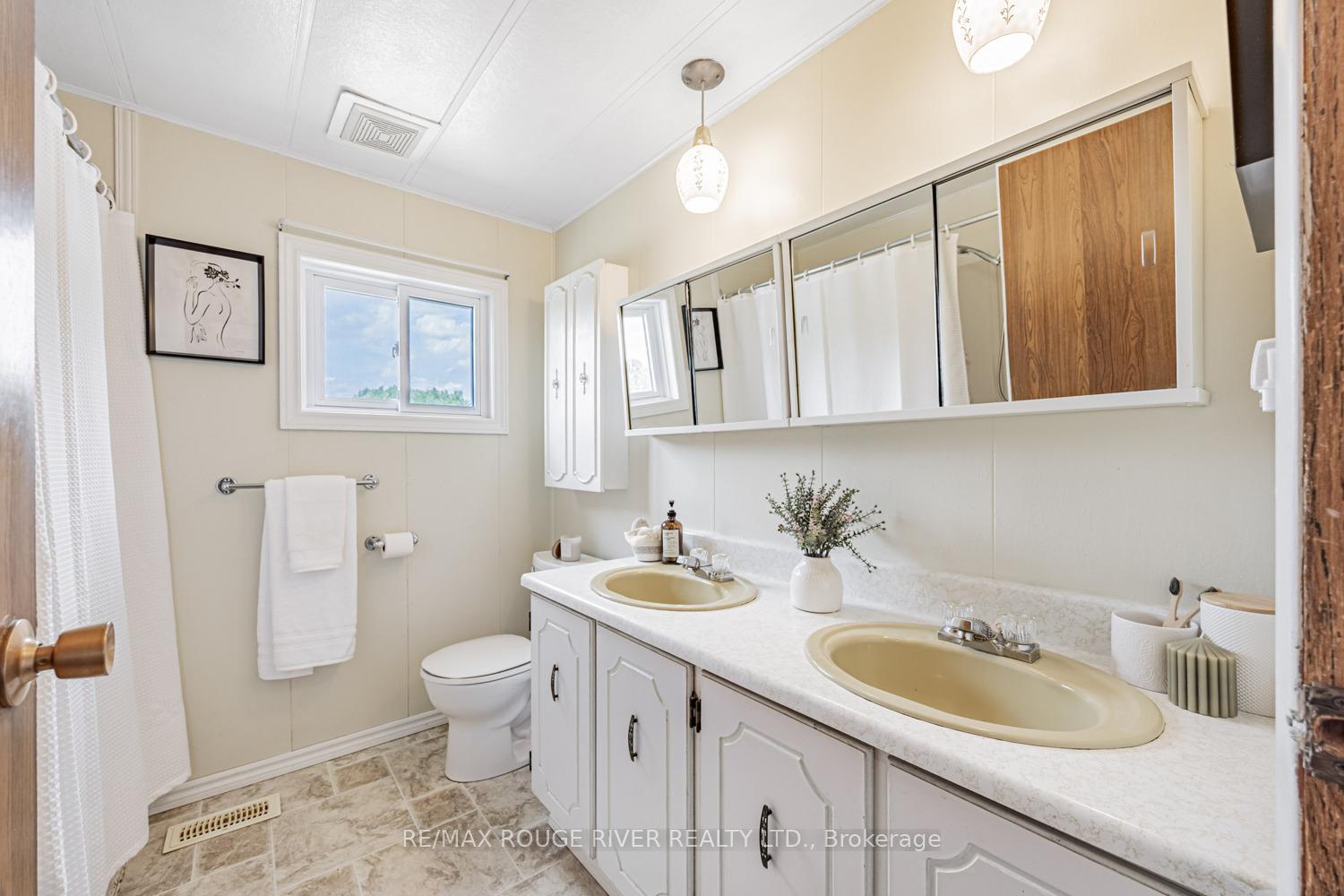 Photo 18 of 7622 Telephone Road, Hamilton Township, Rural Hamilton — HOMEH