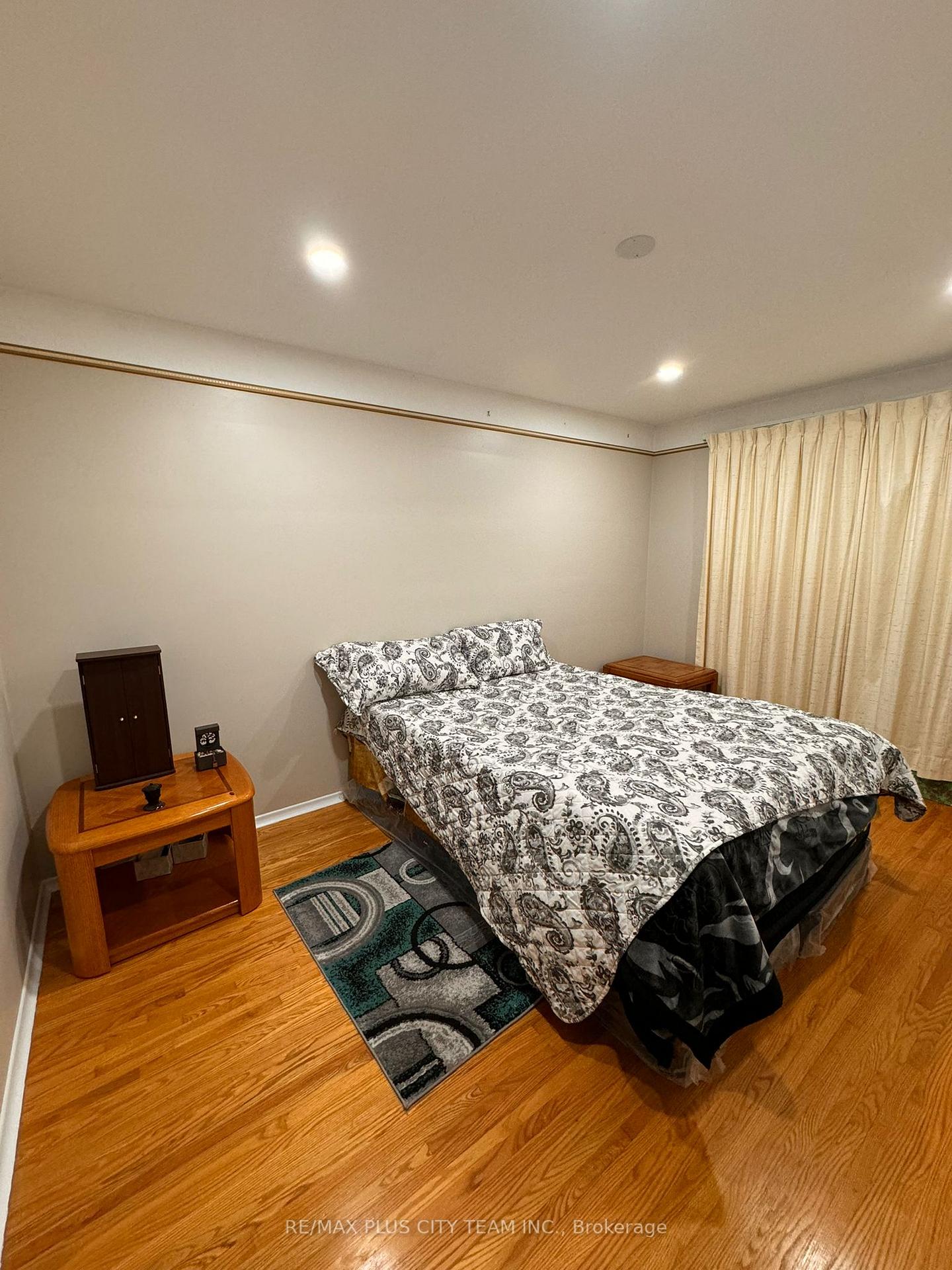 Photo 20 of 70 Bellingham Drive, Hamilton, Lawfield — HOMEH