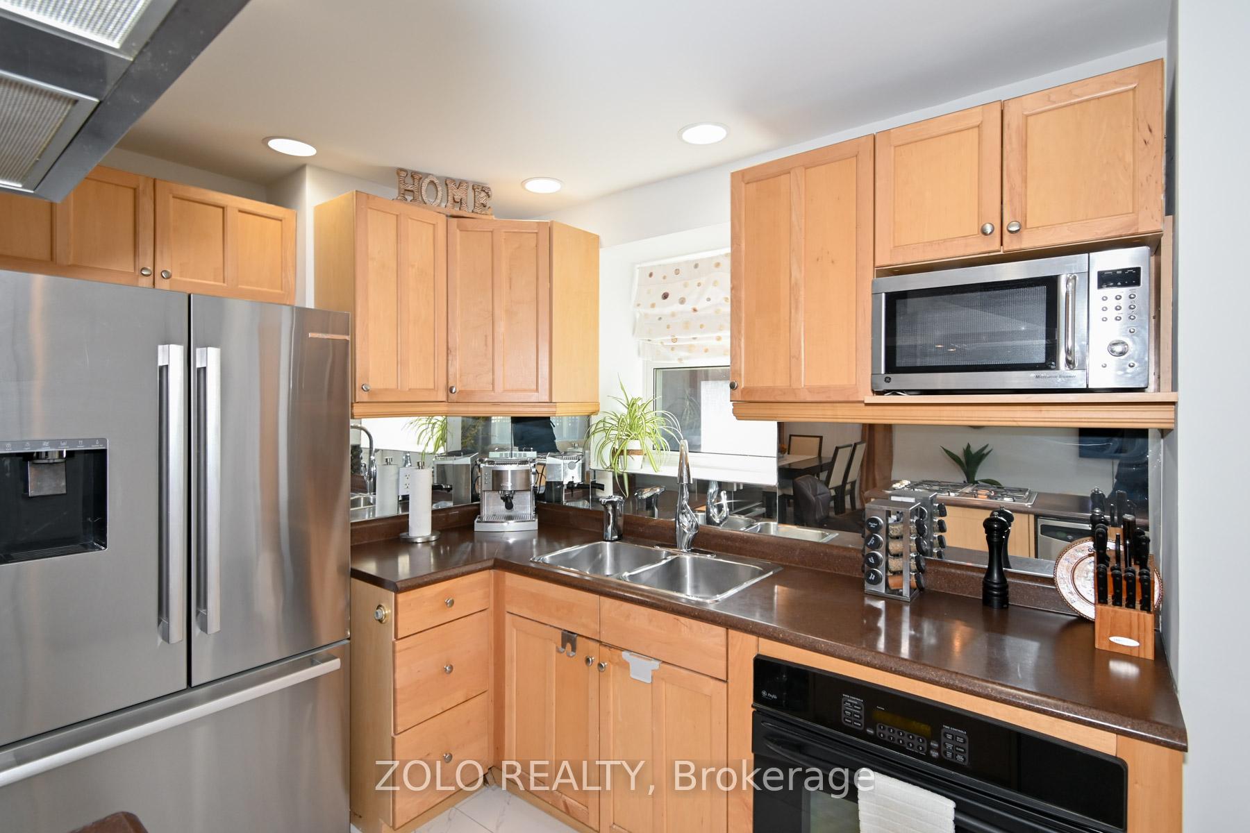 Photo 3 of 17 Glenfield Crescent, Toronto, O'Connor-Parkview — HOMEH