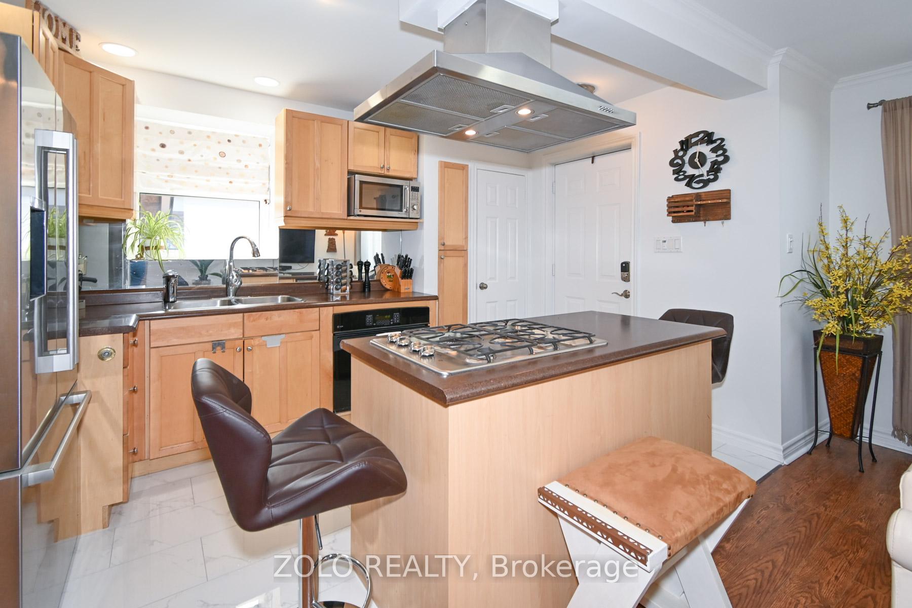 Photo 8 of 17 Glenfield Crescent, Toronto, O'Connor-Parkview — HOMEH