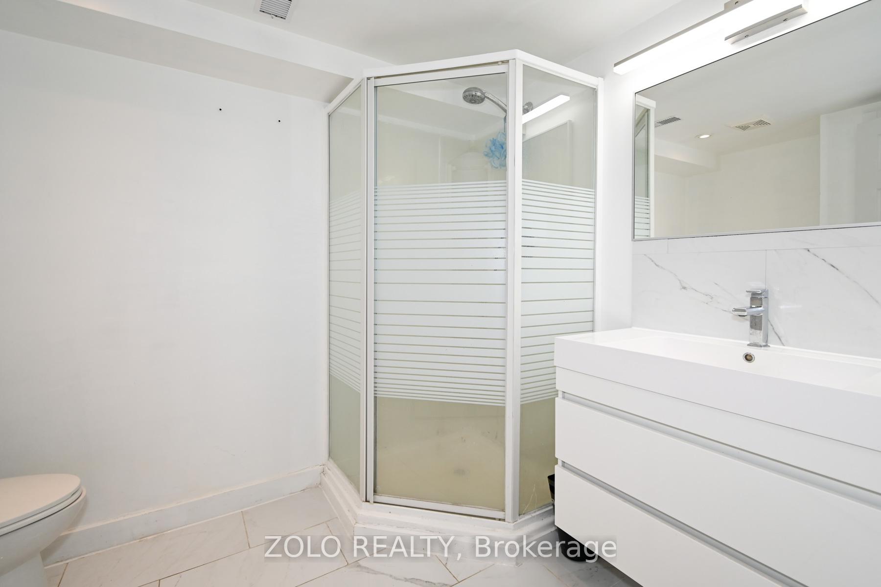 Photo 5 of 17 Glenfield Crescent, Toronto, O'Connor-Parkview — HOMEH