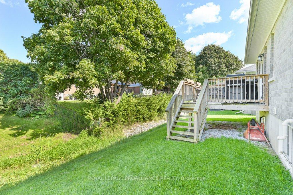 Photo 29 of 10 Berwick Street, Stirling-Rawdon, Stirling Ward — HOMEH