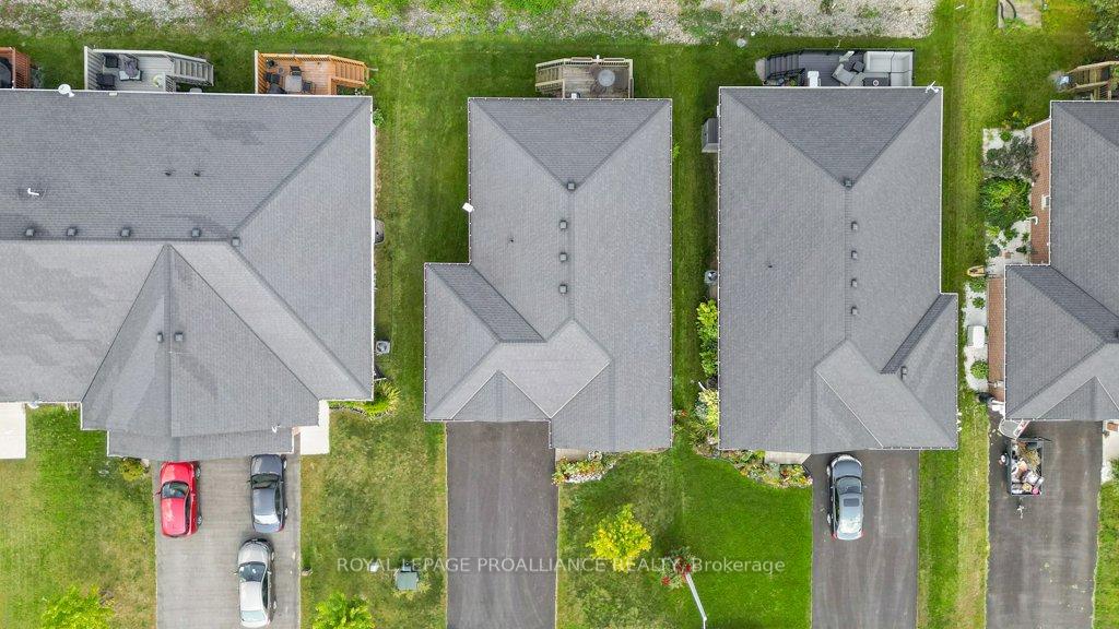 Photo 30 of 10 Berwick Street, Stirling-Rawdon, Stirling Ward — HOMEH