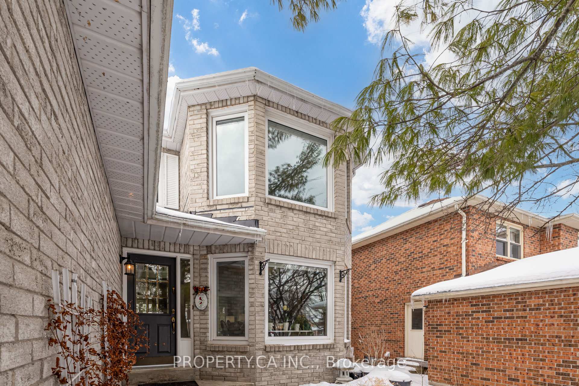 Photo 4 of 1209 Maple Gate Road, Pickering, Liverpool — HOMEH
