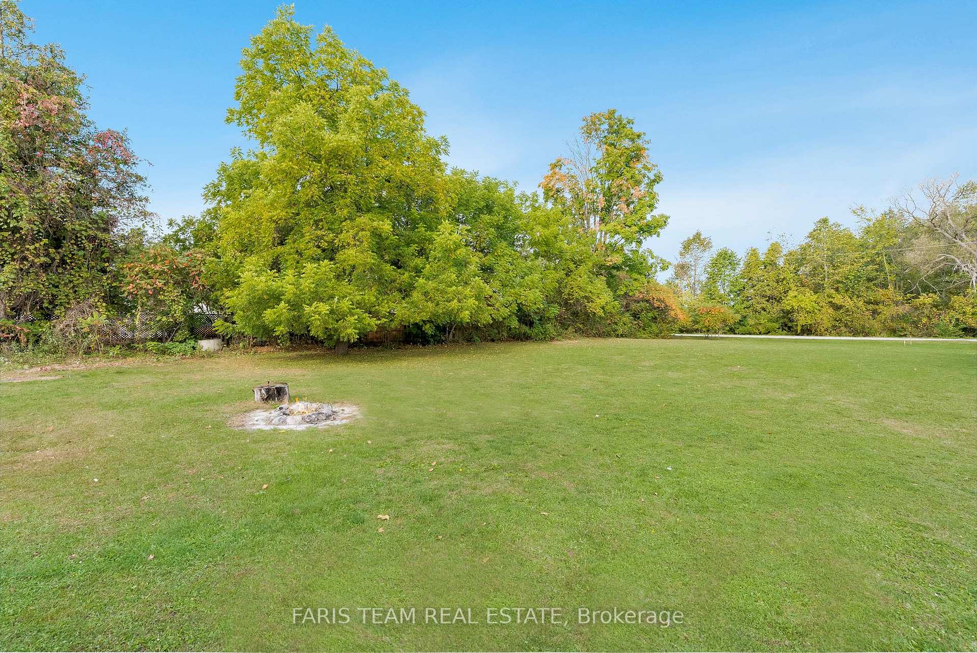 Photo 2 of 1093 7th Line, Innisfil, Alcona — HOMEH