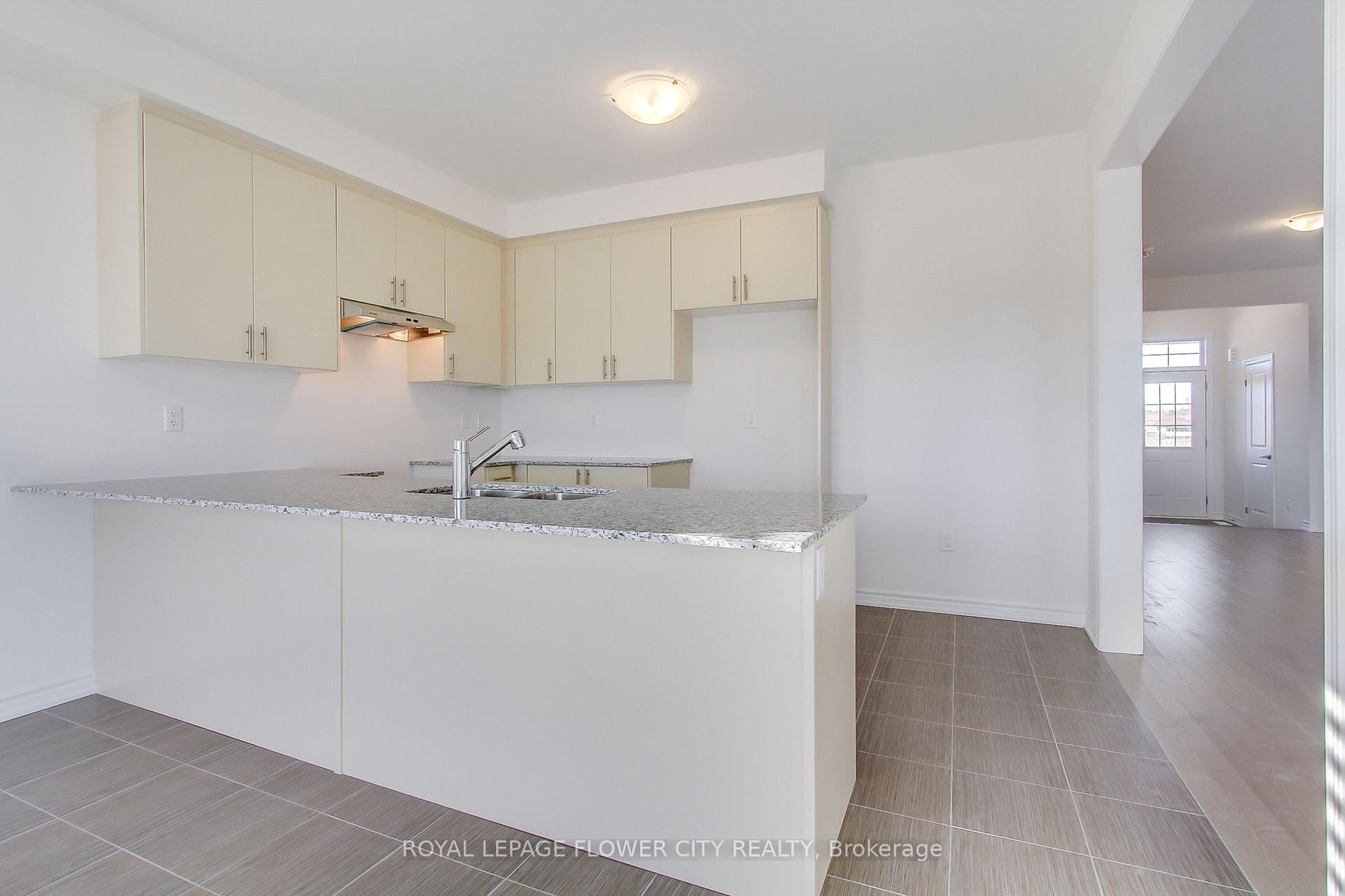 Photo 6 of 53 Brethet Heights, New Tecumseth, Beeton — HOMEH