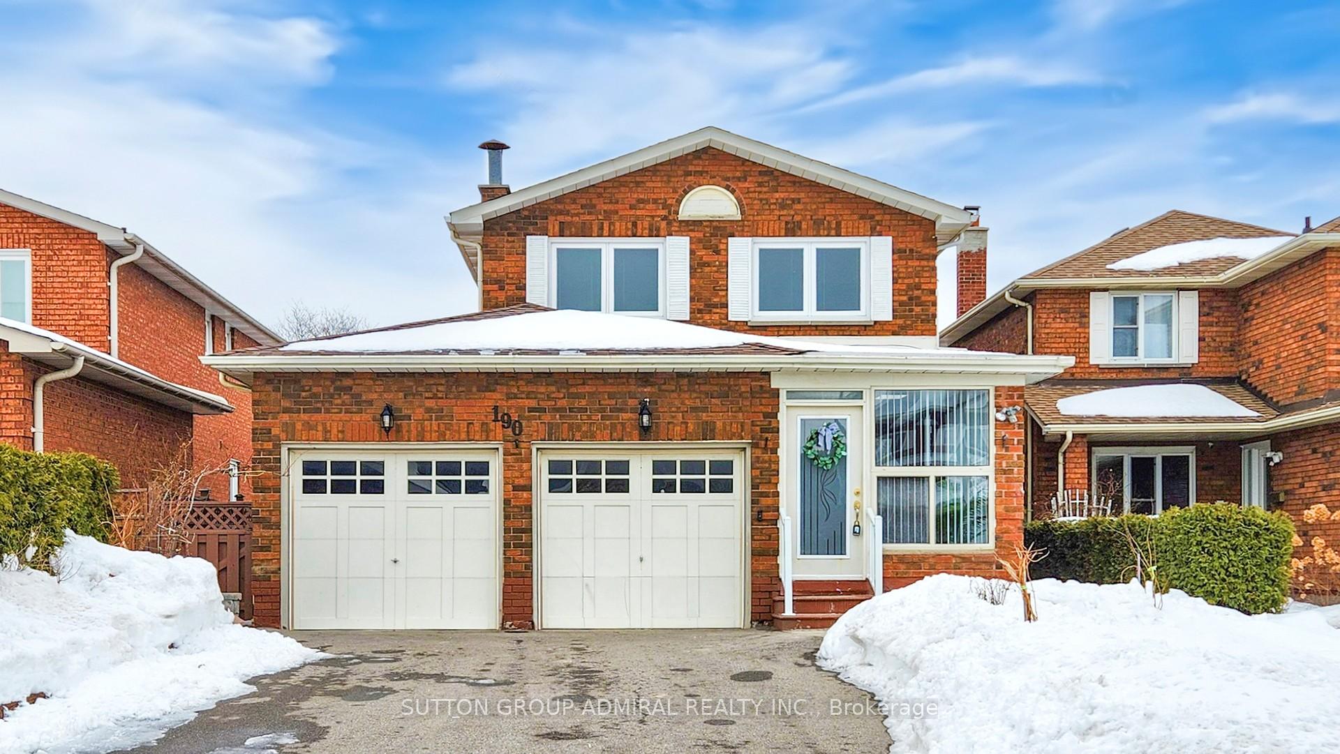 Photo 3 of 190 Nestor Crescent, Vaughan, East Woodbridge — HOMEH