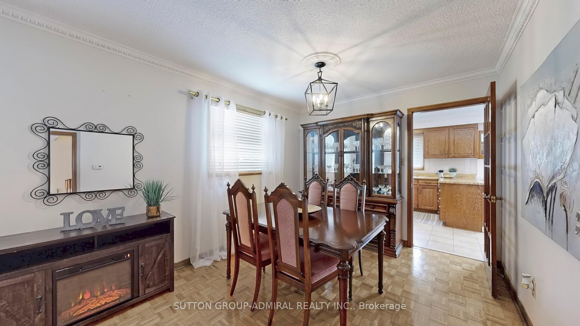 Photo 12 of 190 Nestor Crescent, Vaughan, East Woodbridge — HOMEH