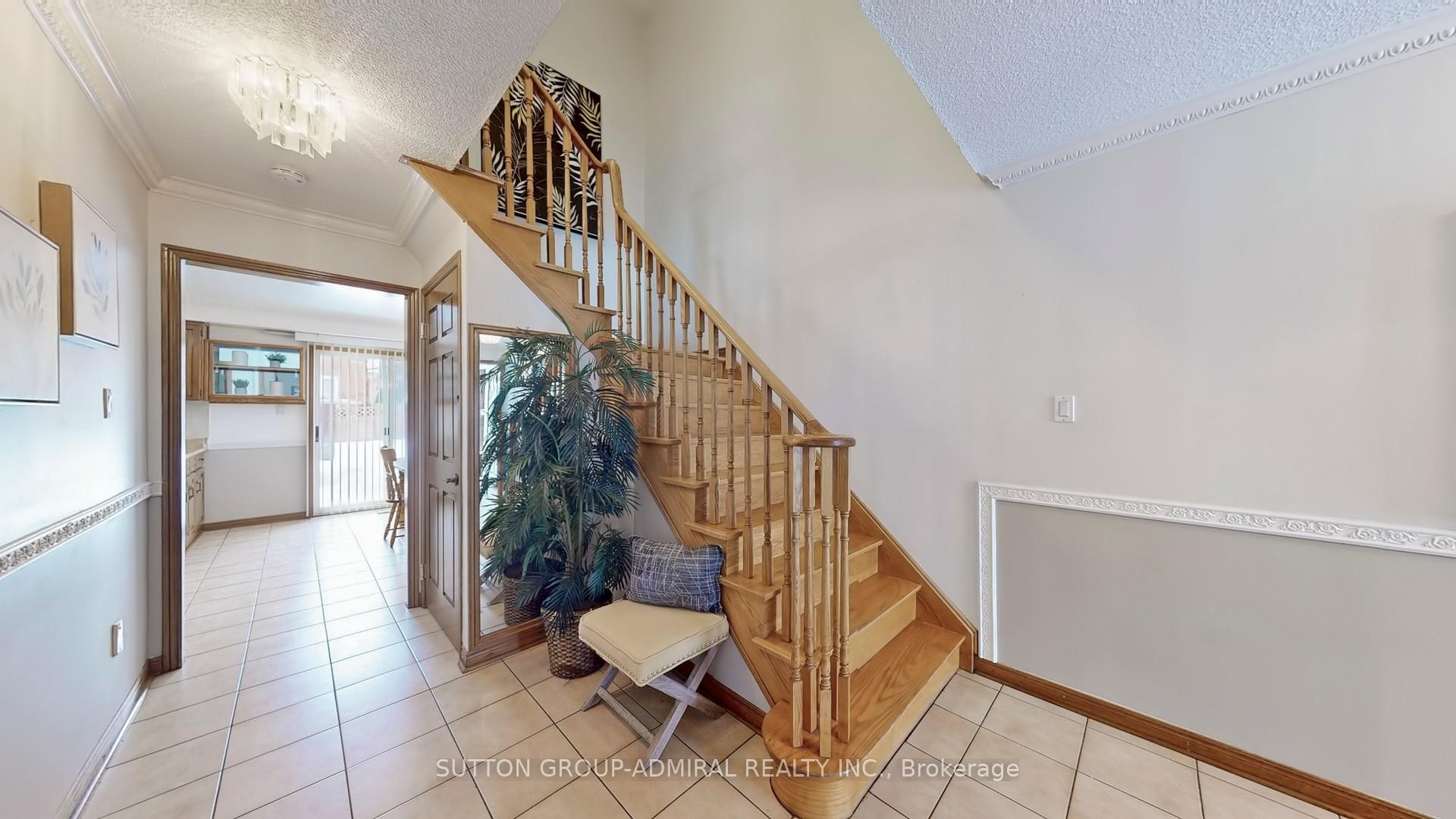 Photo 34 of 190 Nestor Crescent, Vaughan, East Woodbridge — HOMEH