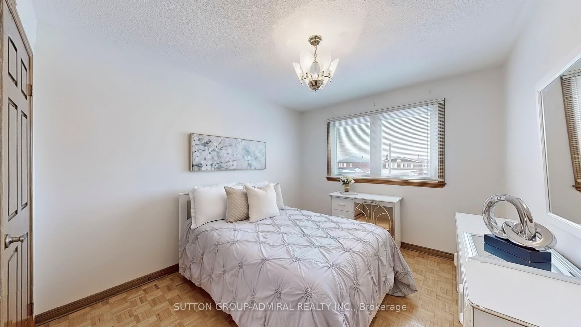 Photo 30 of 190 Nestor Crescent, Vaughan, East Woodbridge — HOMEH