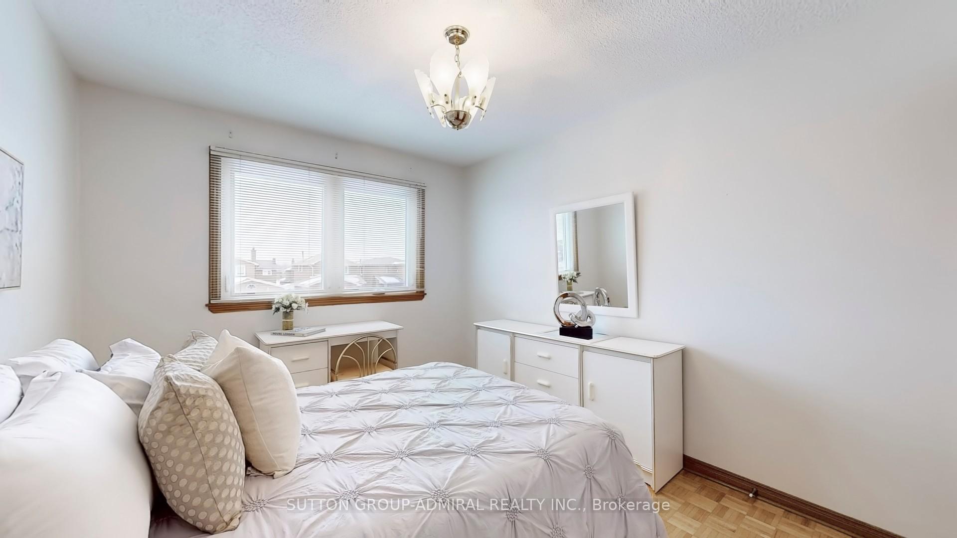 Photo 31 of 190 Nestor Crescent, Vaughan, East Woodbridge — HOMEH
