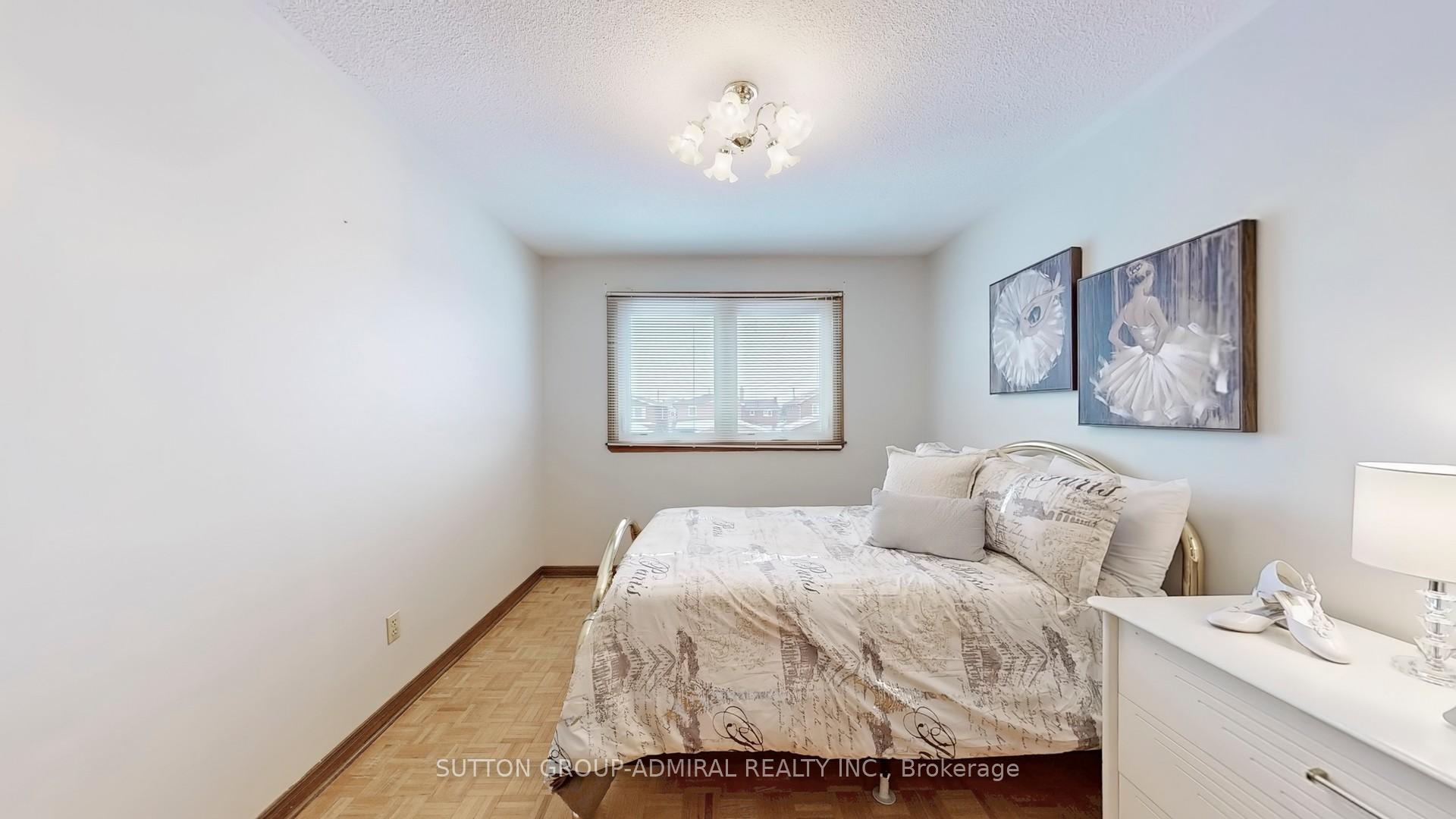 Photo 35 of 190 Nestor Crescent, Vaughan, East Woodbridge — HOMEH
