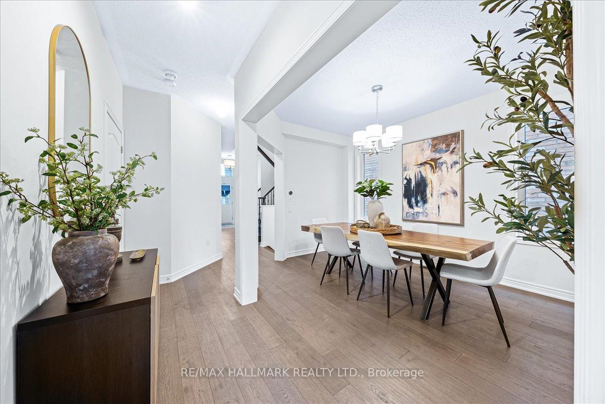 Photo 35 of 816 Elvidge Trail, Newmarket, Woodland Hill — HOMEH