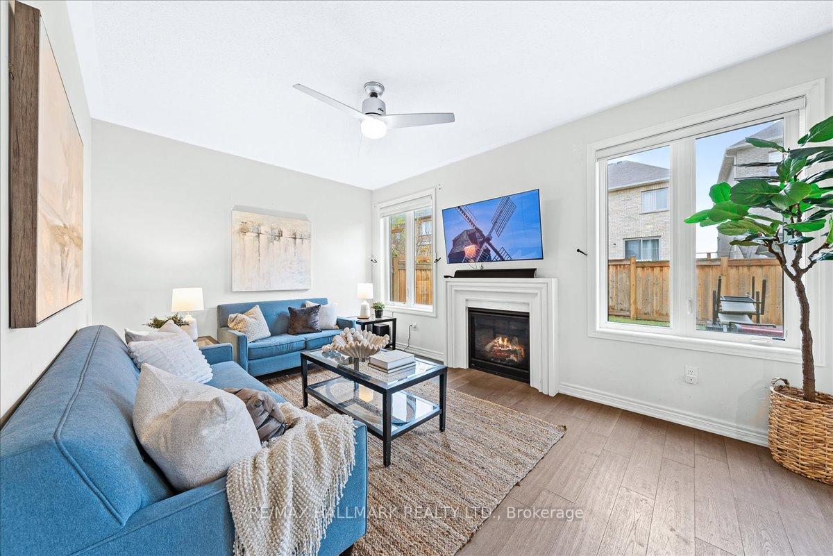 Photo 18 of 816 Elvidge Trail, Newmarket, Woodland Hill — HOMEH
