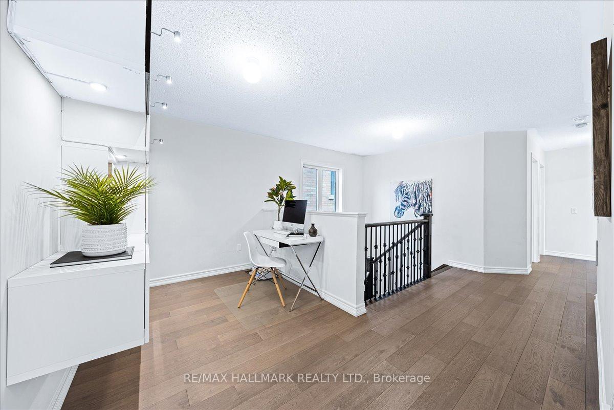 Photo 39 of 816 Elvidge Trail, Newmarket, Woodland Hill — HOMEH